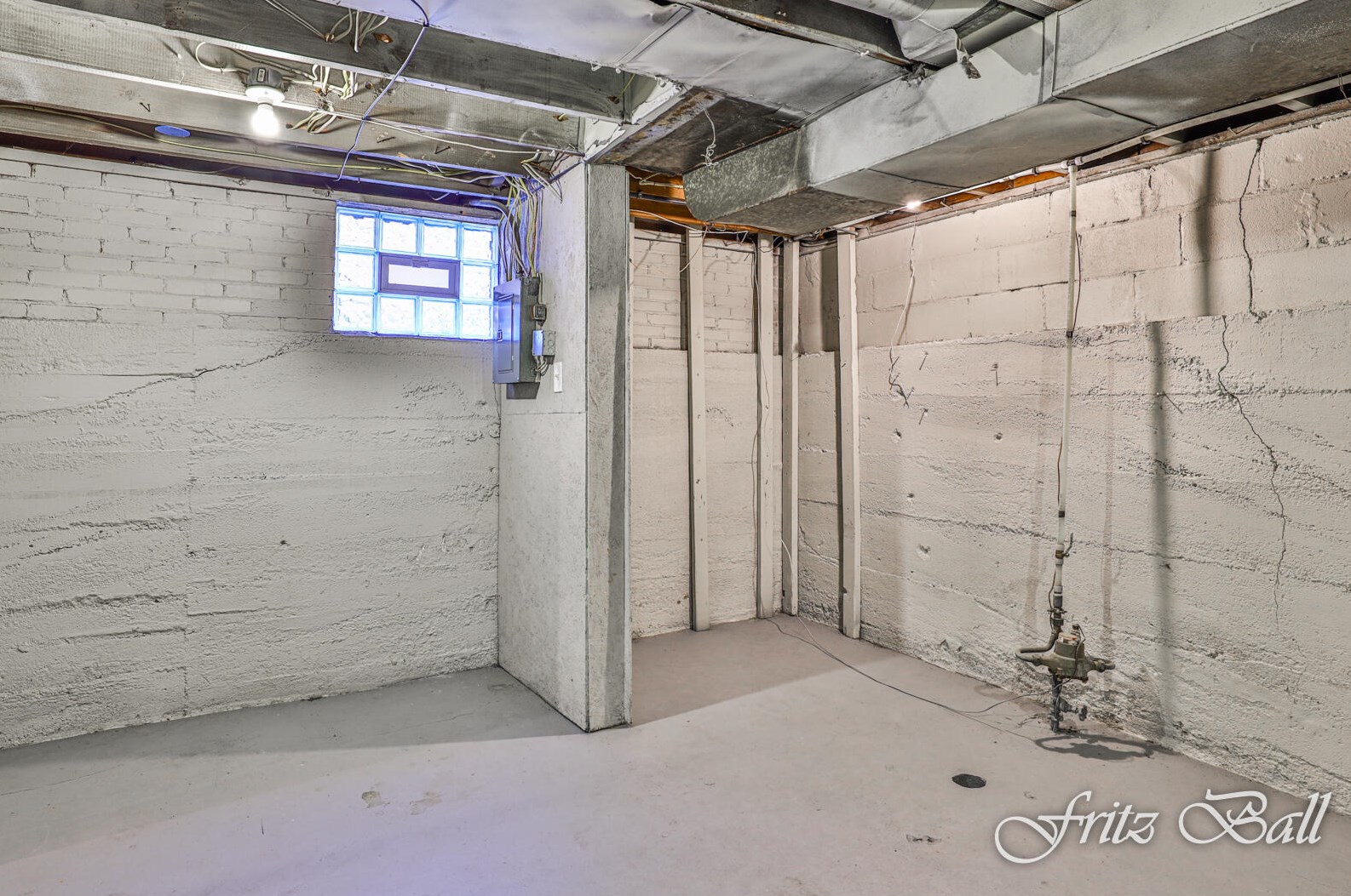 1930 Jefferson Ave, Grand Rapids MI  49507-2512 exterior