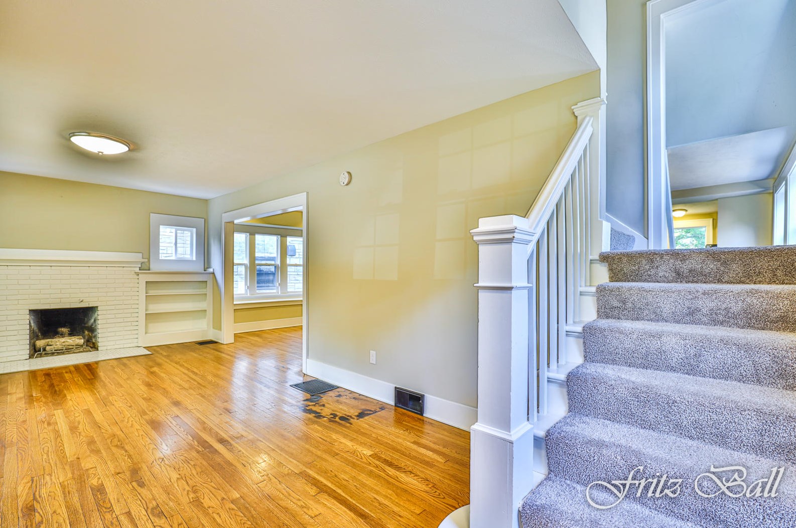 1930 Jefferson Ave, Grand Rapids MI  49507-2512 exterior