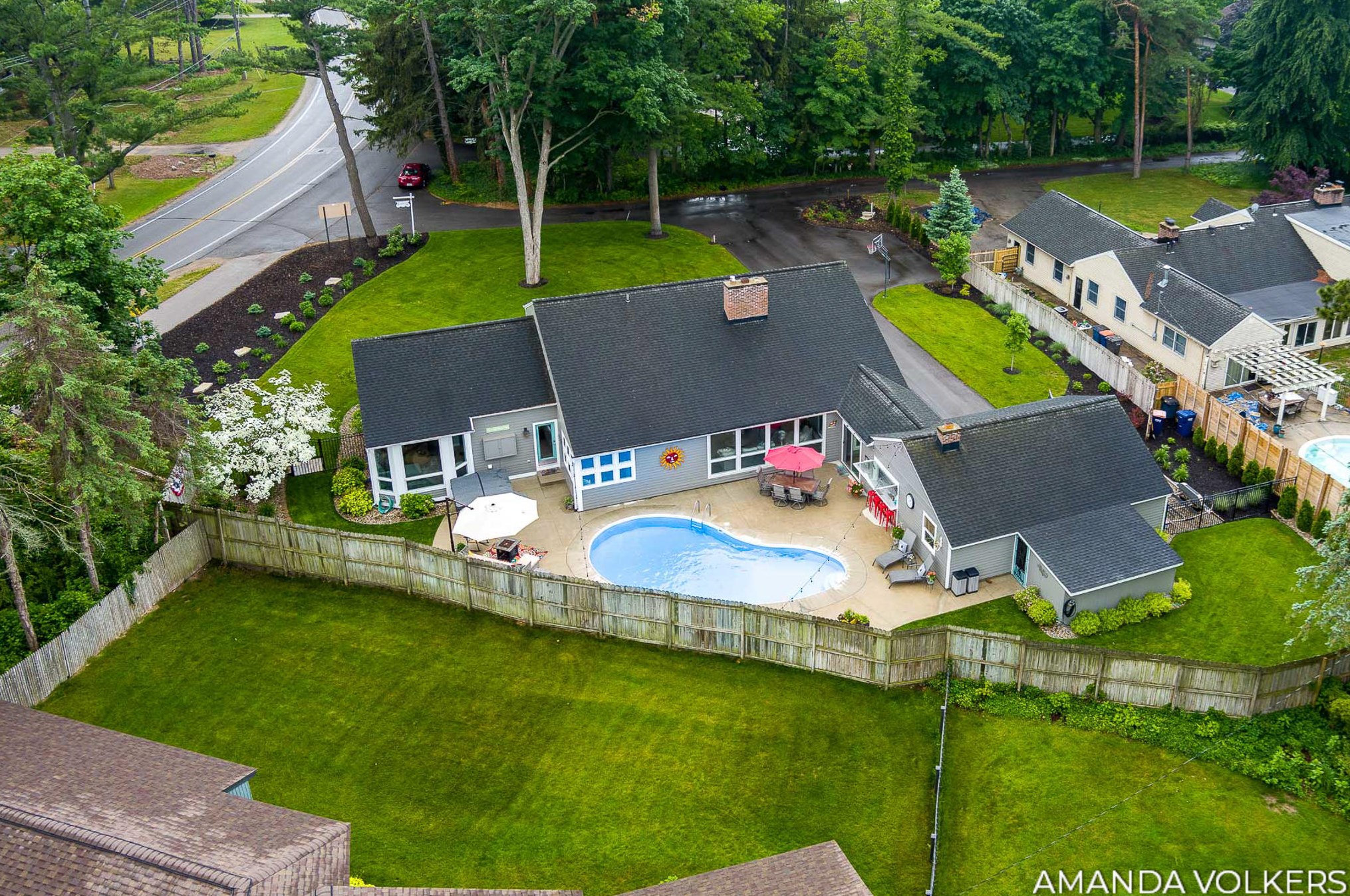 15609 Littlefield Ln, Spring Lake MI 49456-1129 exterior