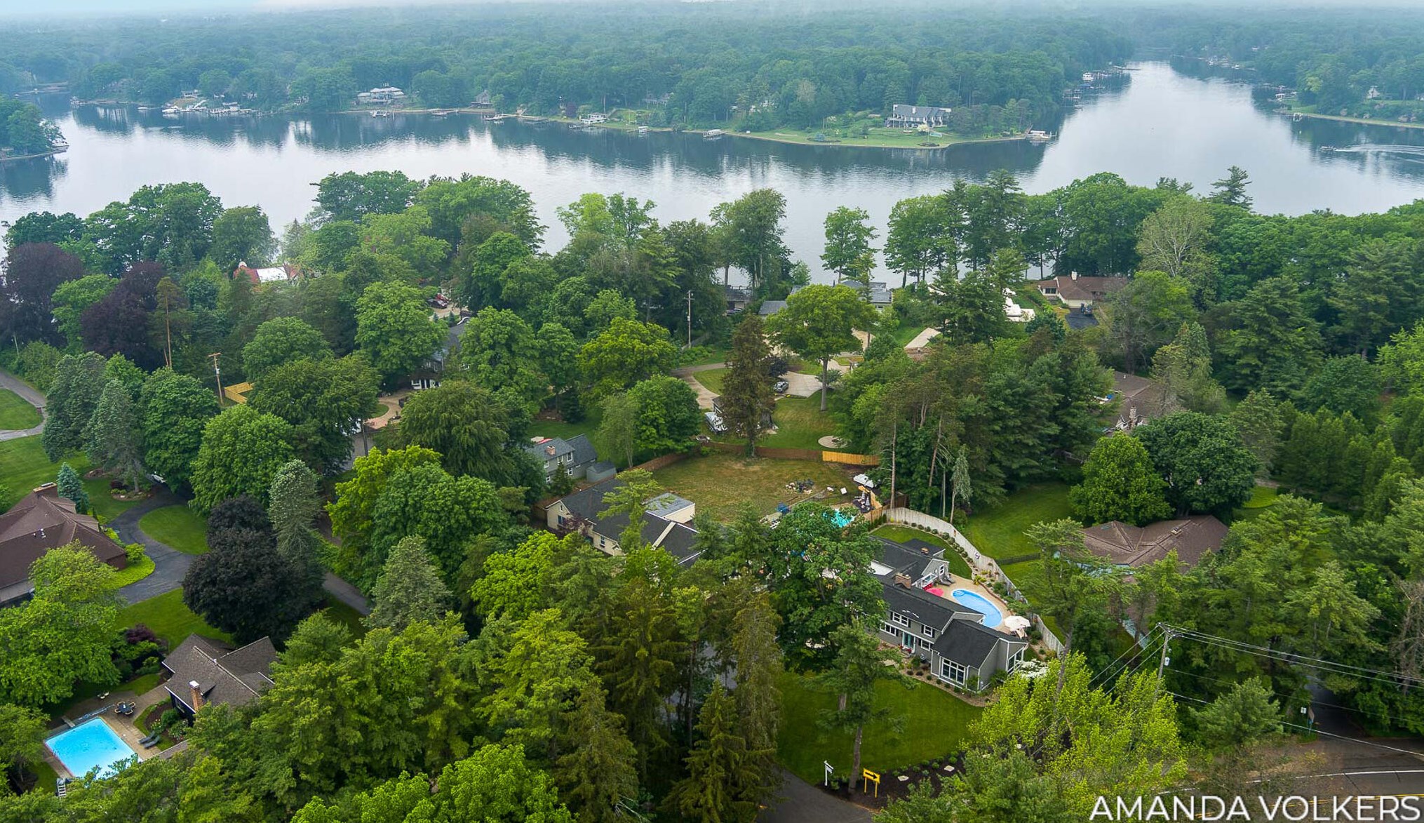 15609 Littlefield Ln, Spring Lake MI 49456-1129 exterior