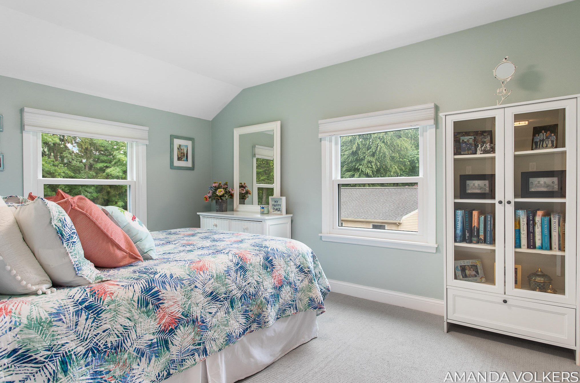 15609 Littlefield Ln, Spring Lake MI 49456-1129 exterior