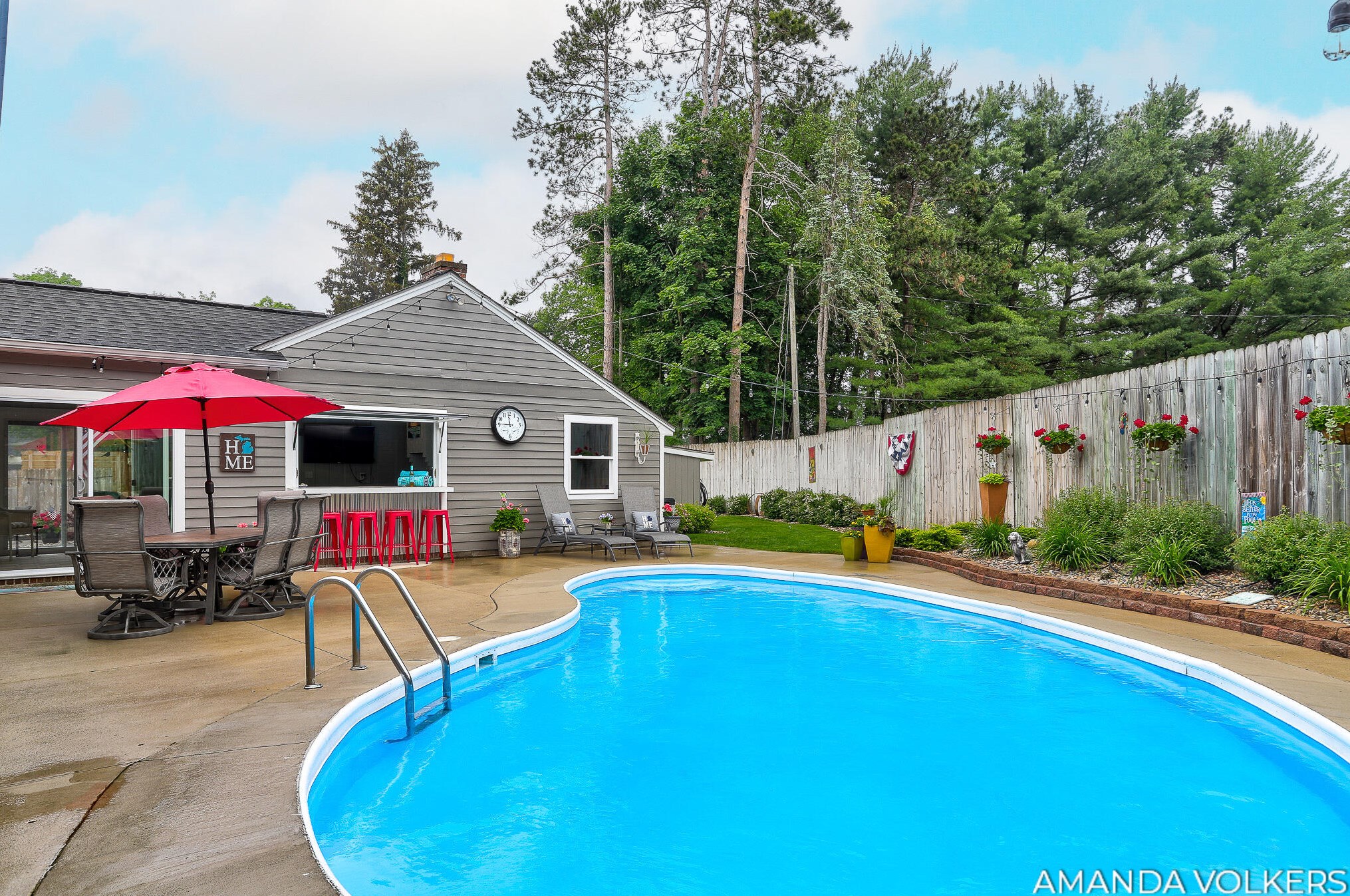 15609 Littlefield Ln, Spring Lake MI 49456-1129 exterior