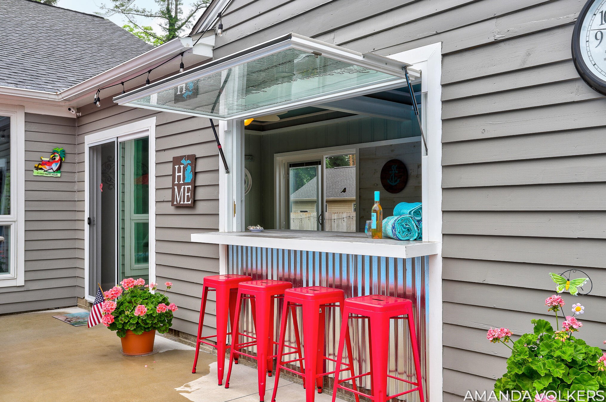 15609 Littlefield Ln, Spring Lake MI 49456-1129 exterior