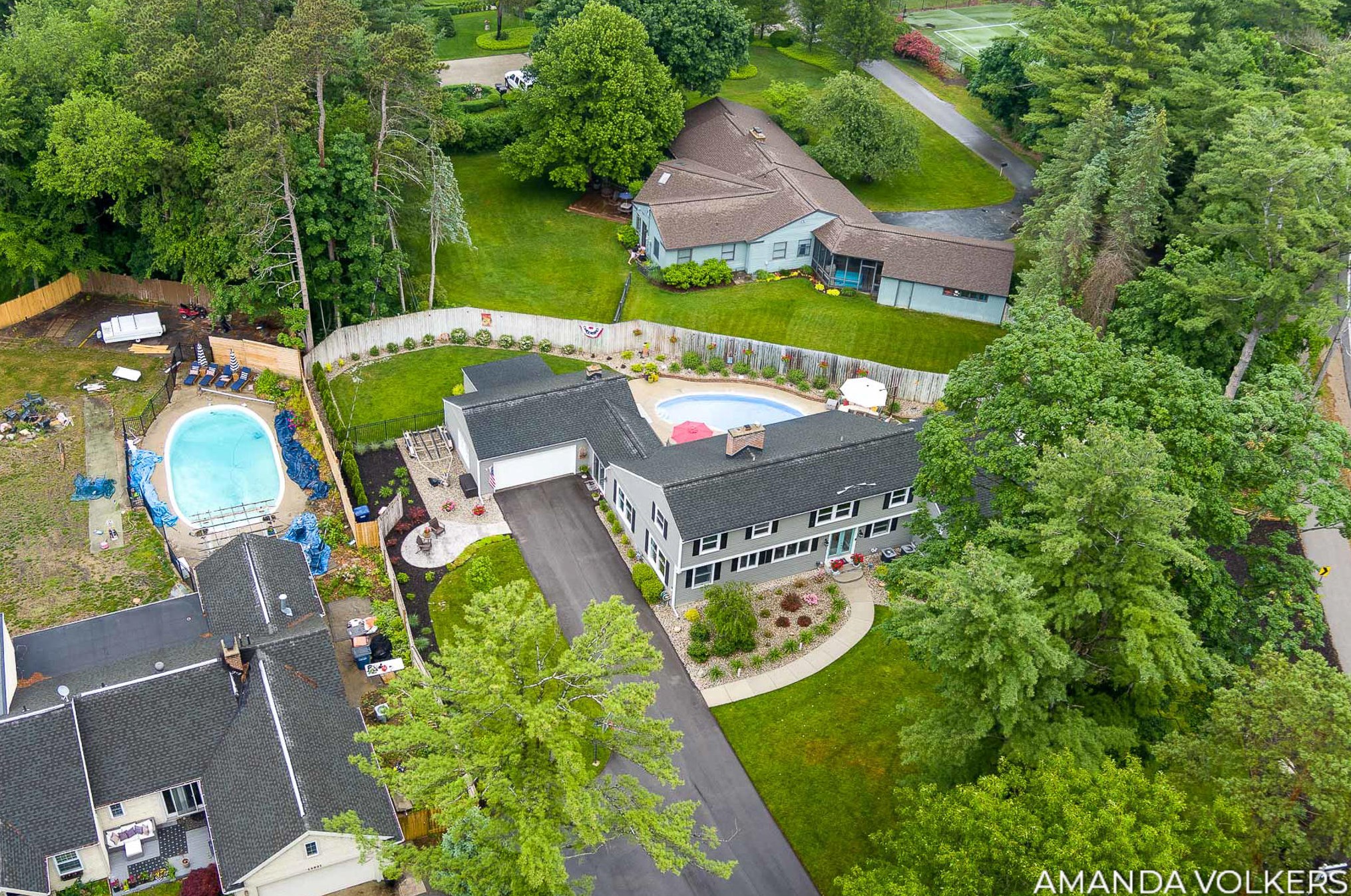 15609 Littlefield Ln, Spring Lake MI 49456-1129 exterior