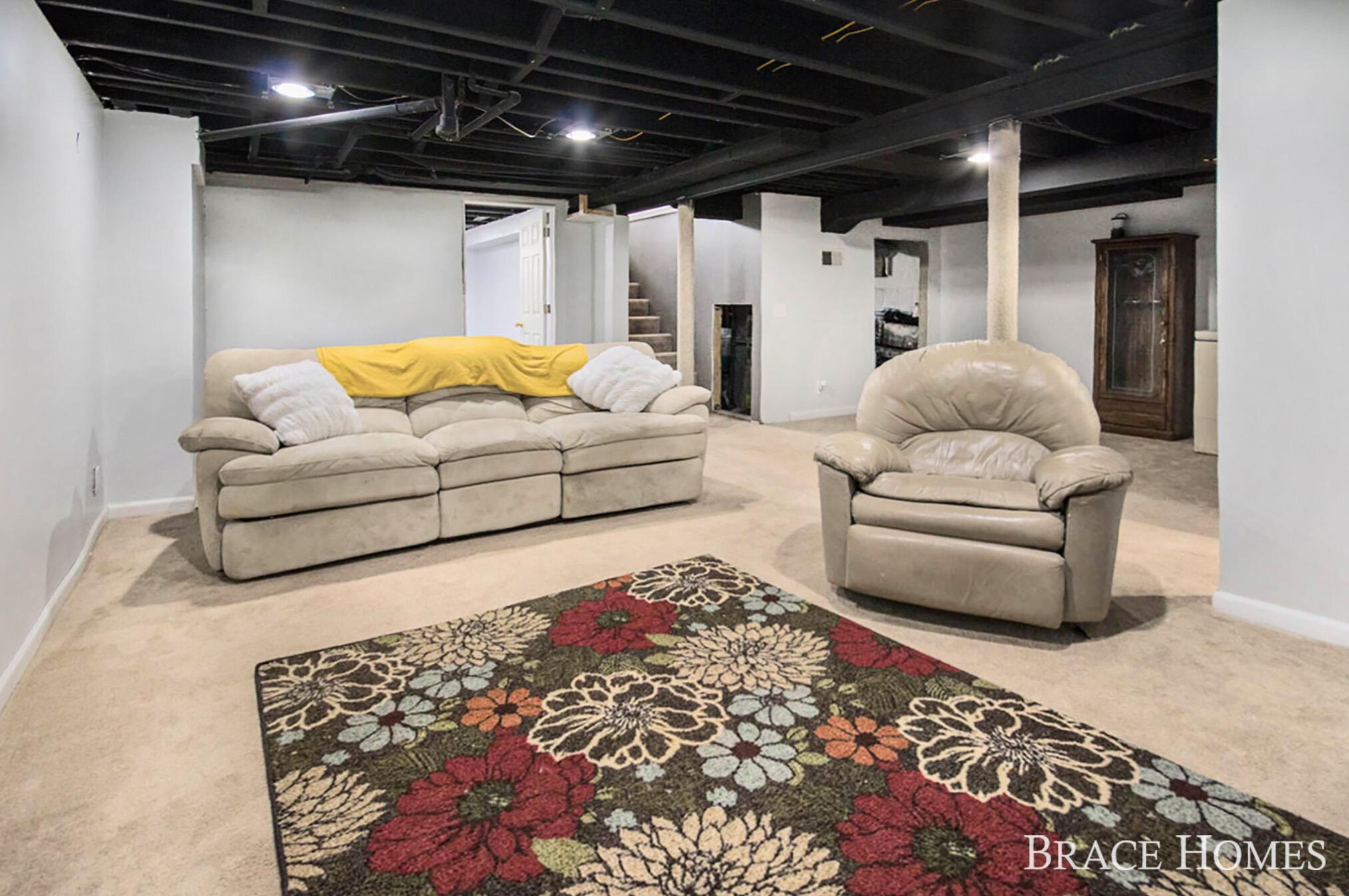 1015 Northlawn St, Grand Rapids MI  49505-3721 exterior