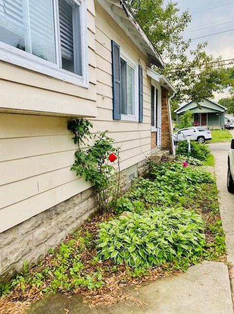 1138 Spring Ave, Grand Rapids MI  49503-1265 exterior