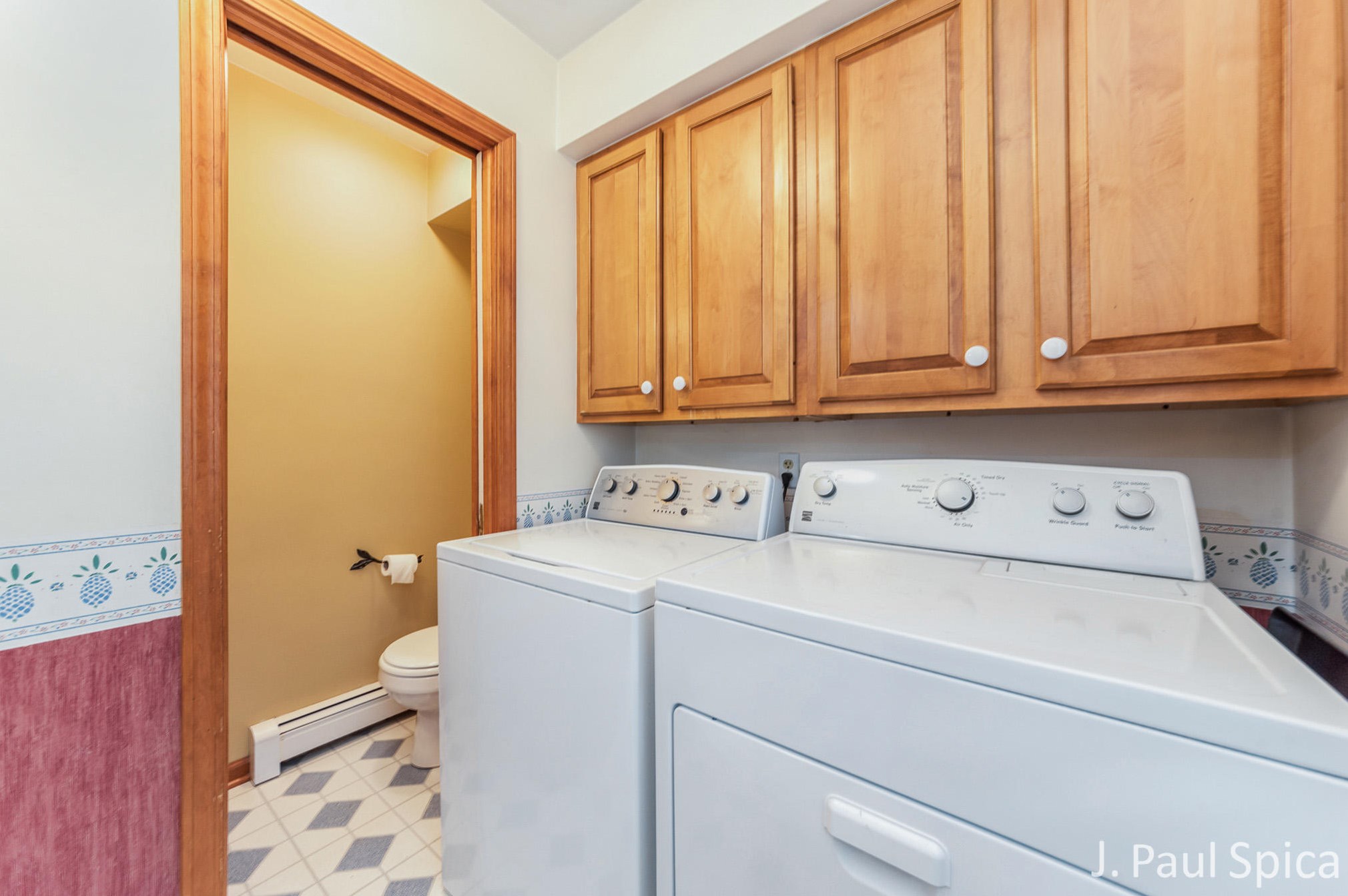 5685 Juanita Dr, Grand Rapids MI  49508-6466 exterior