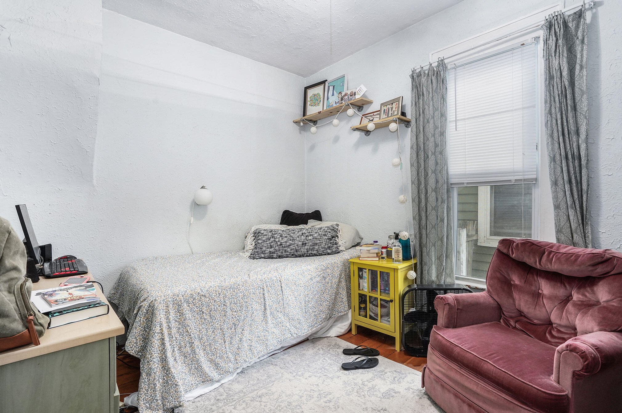 826 Fulton St, Grand Rapids MI 49506-1813 exterior