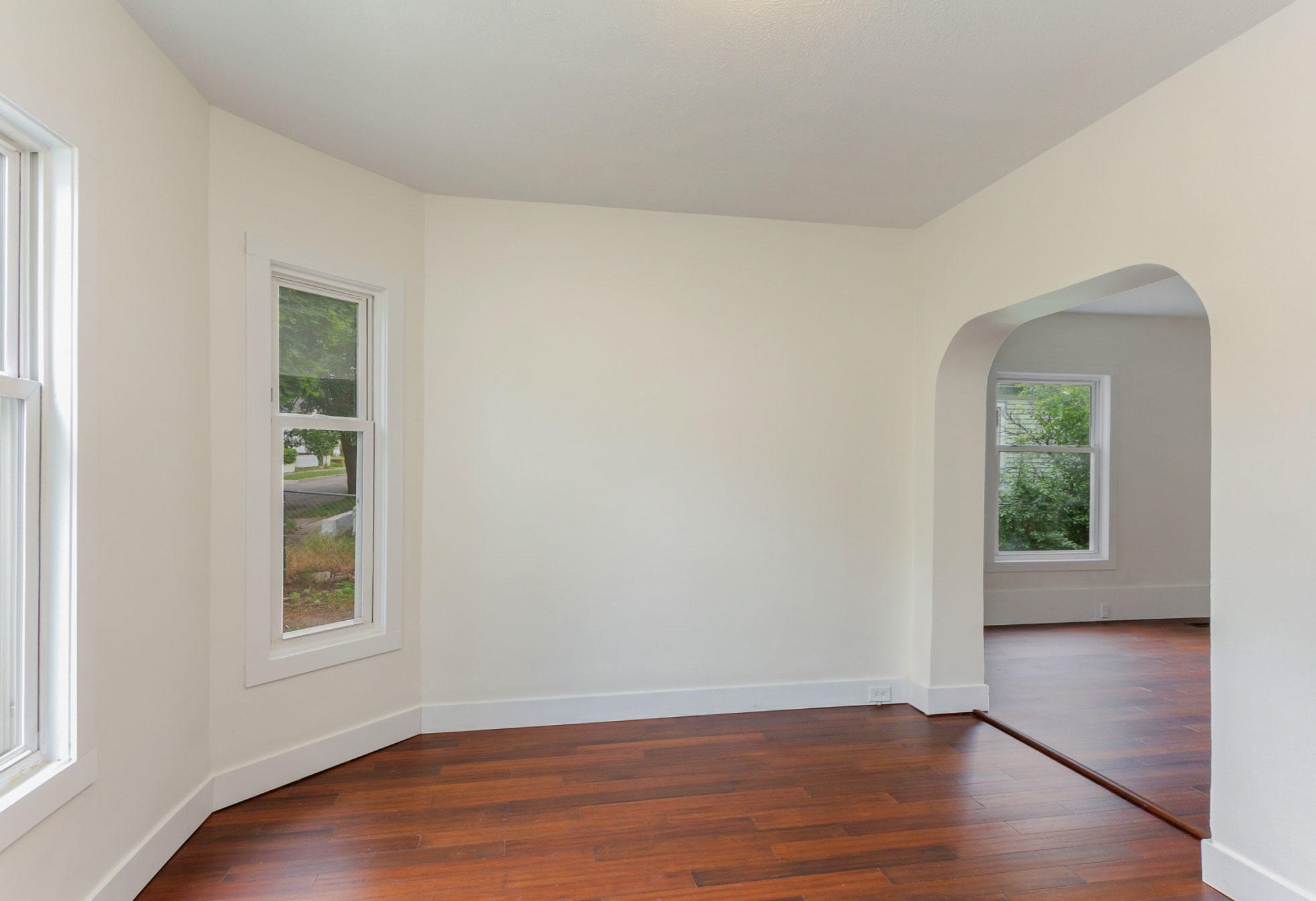 360 Hogadone Ave, Grand Rapids MI 49504-6225 exterior