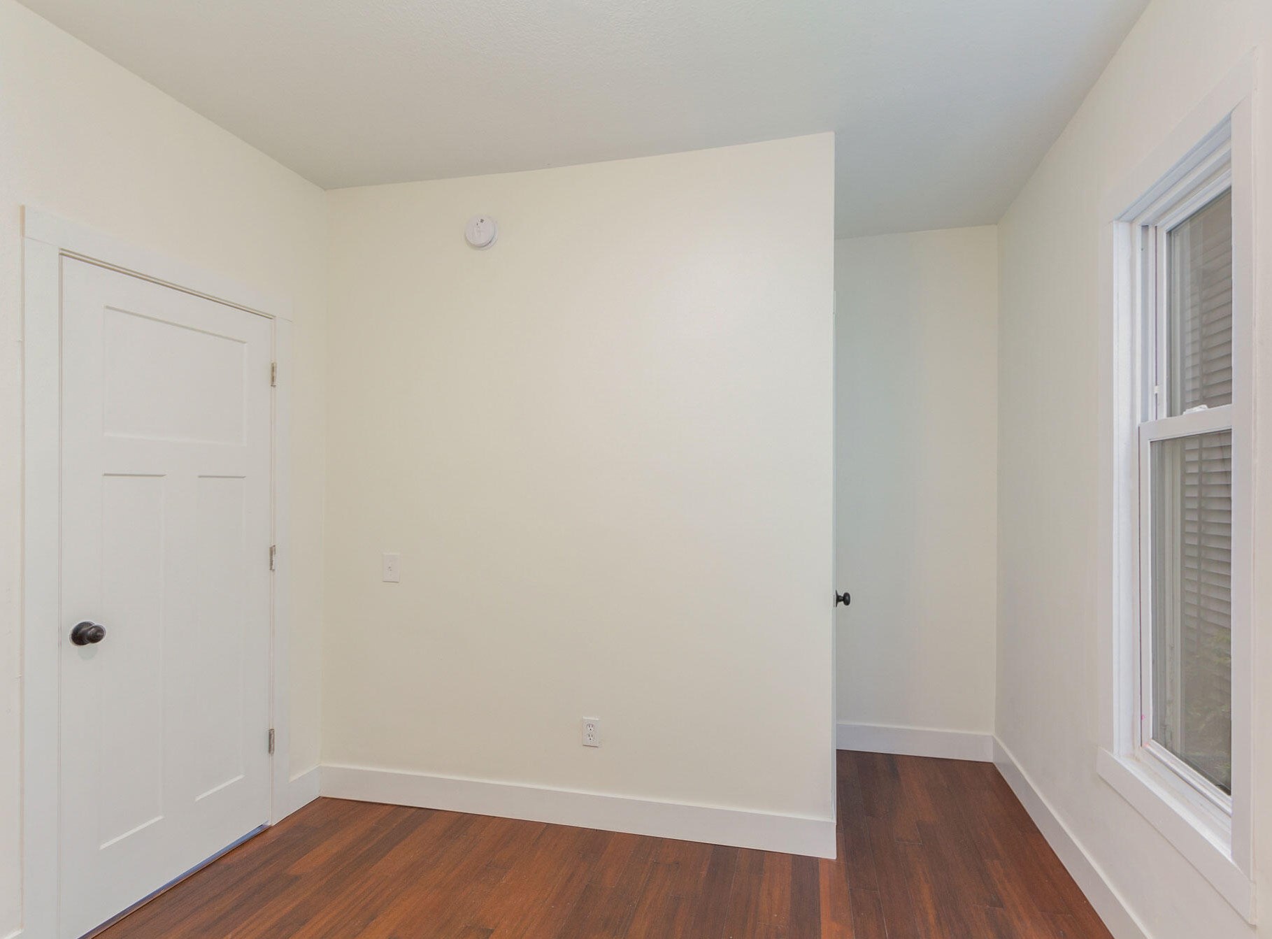 360 Hogadone Ave, Grand Rapids MI 49504-6225 exterior