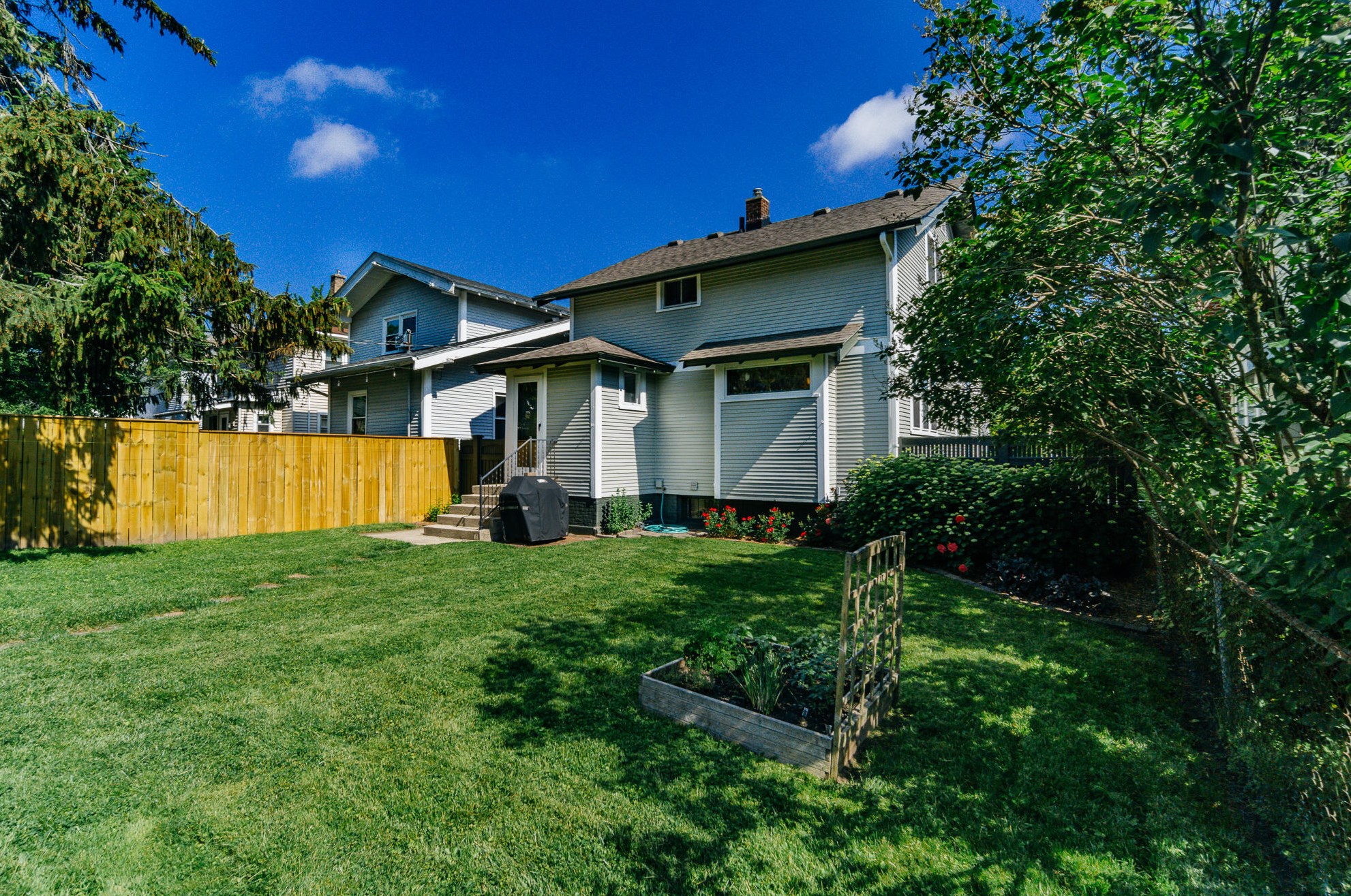 732 Innes St, Grand Rapids MI  49503-3516 exterior