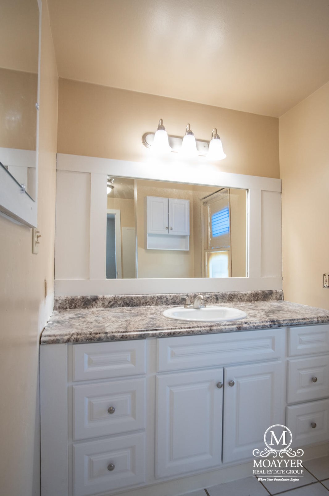 3775 Jefferson Ave, Grand Rapids MI  49548-2337 exterior