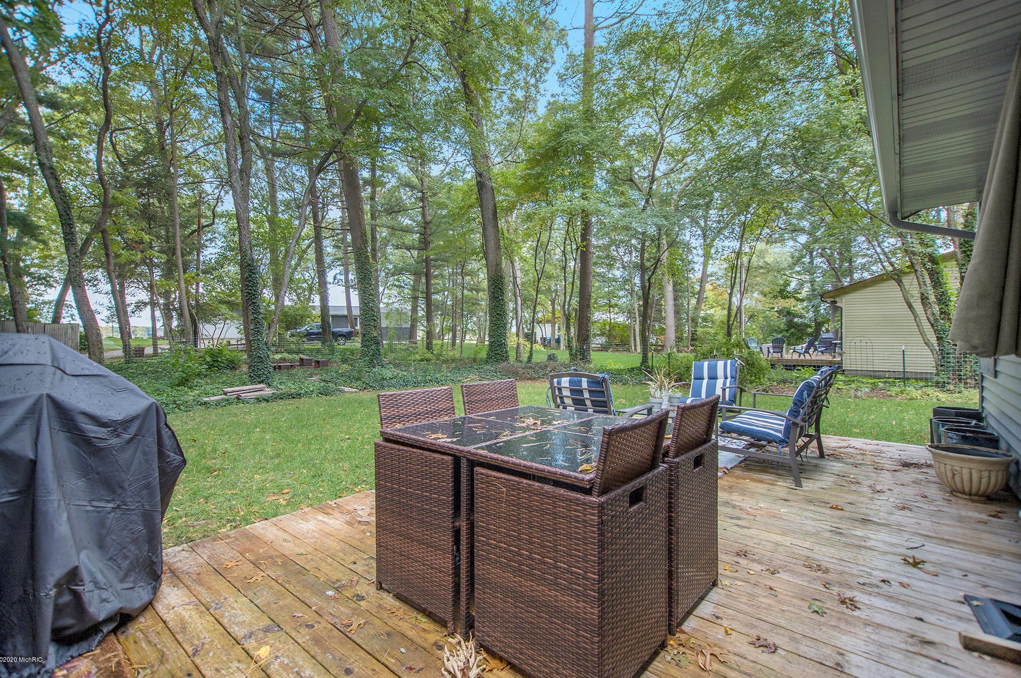 15304 Central Ave, Spring Lake MI  49456-9551 exterior