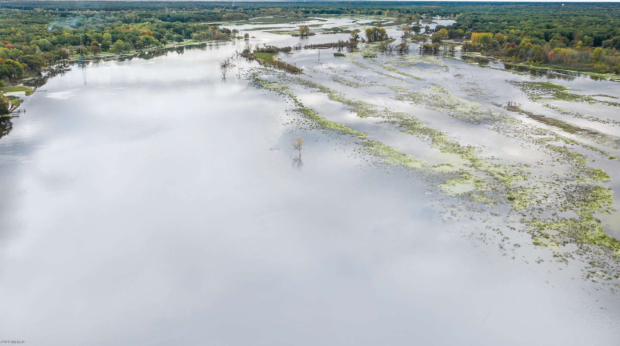 15304 Central Ave, Spring Lake MI  49456-9551 exterior