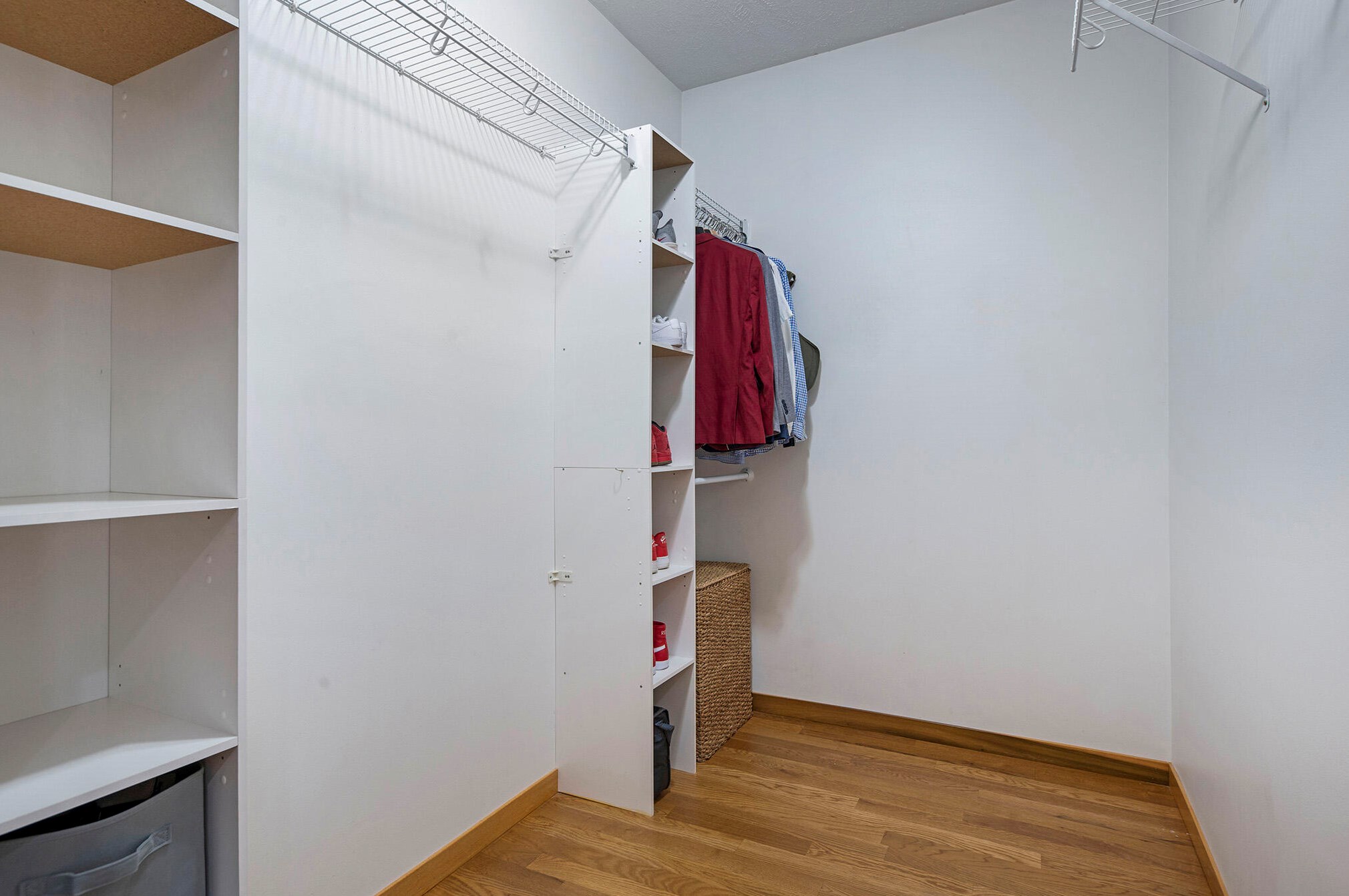 1085 Sargent Ave, Ada MI 49301-9168 exterior