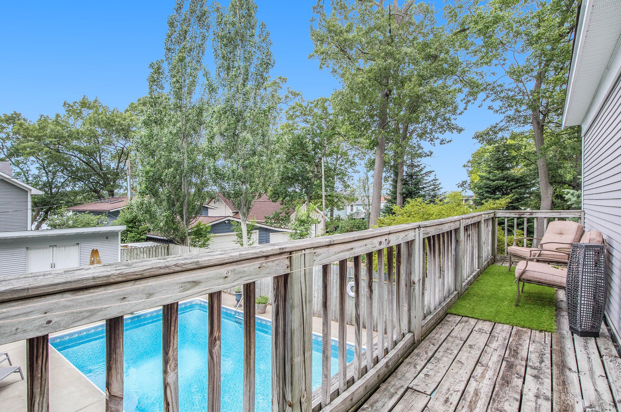 15837 Pine St, Spring Lake MI  49456-1827 exterior