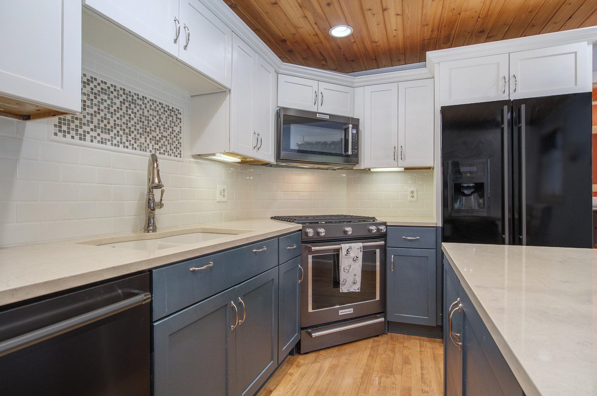 15837 Pine St, Spring Lake MI  49456-1827 exterior