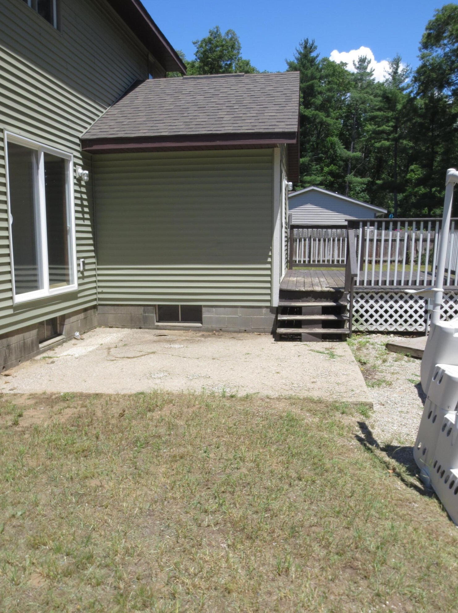 2227 Pinetree Ct, Sylvan Beach MI  49461-9533 exterior