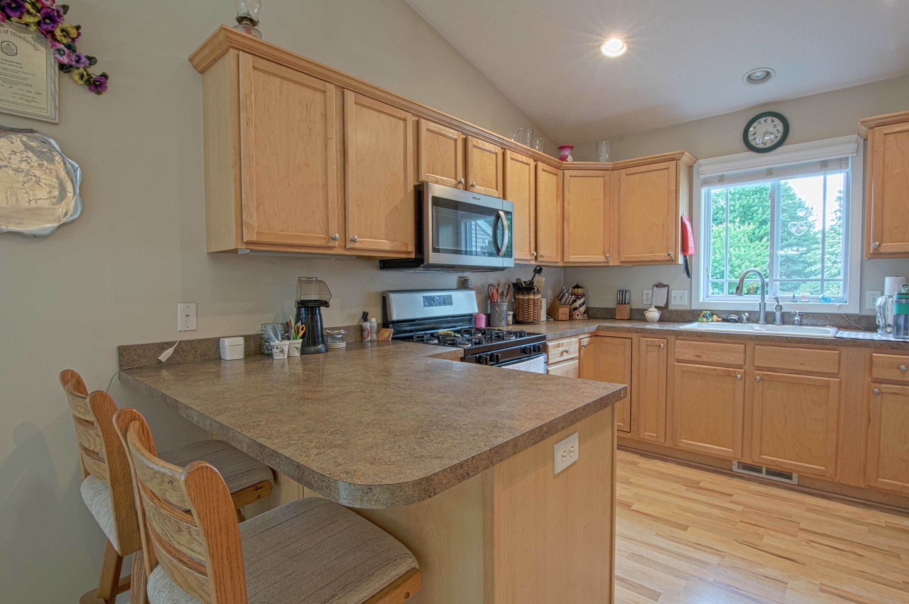 2806 Sandy Pines Dr, Dorr MI 49323-9124 exterior