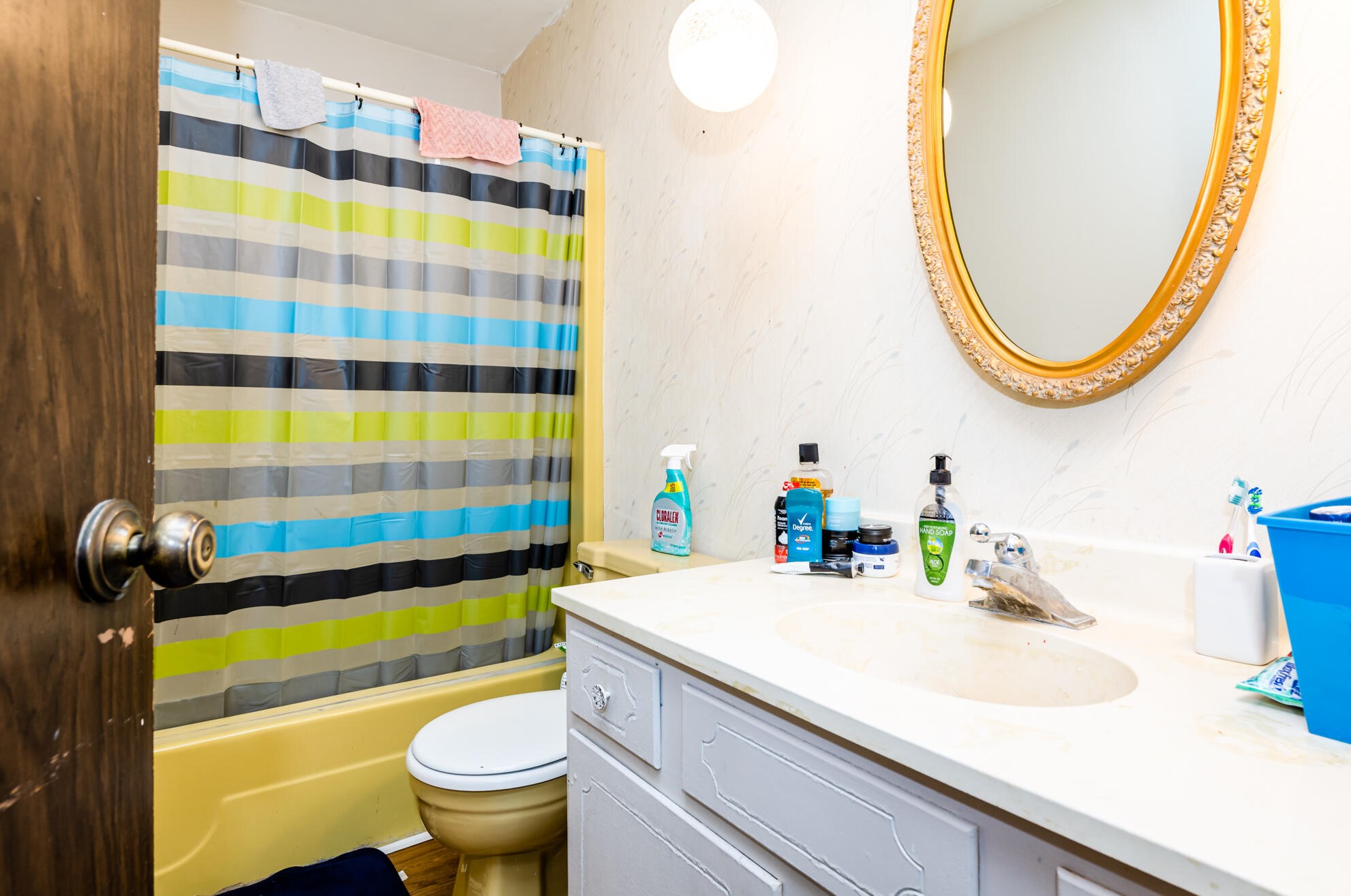 6679 Weatherford Dr, Coloma MI 49038-9573 exterior