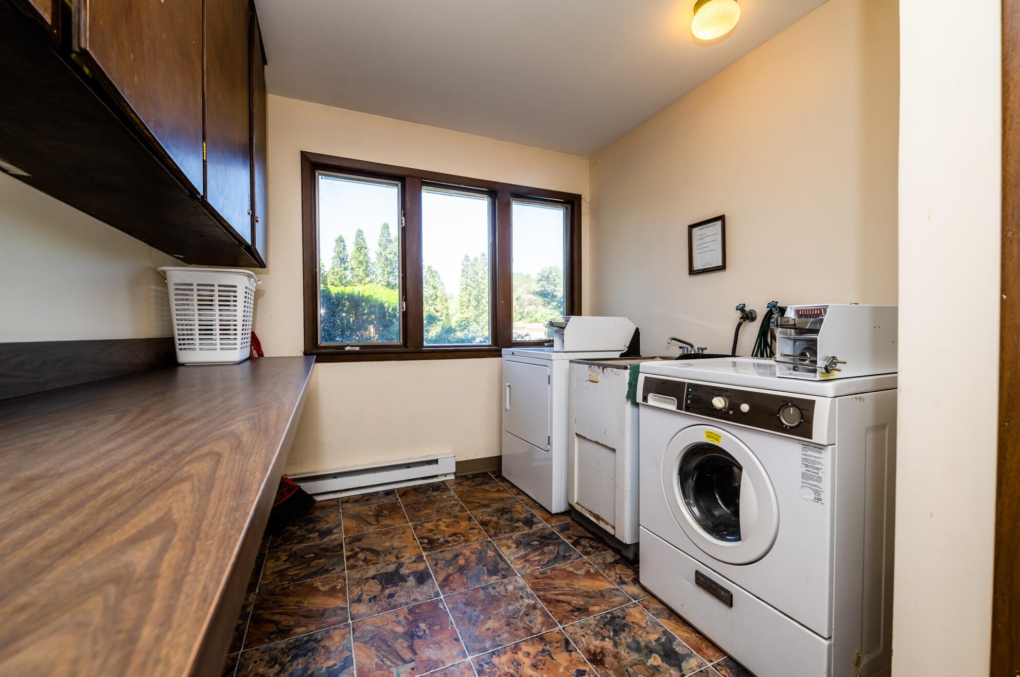 6679 Weatherford Dr, Coloma MI 49038-9573 exterior