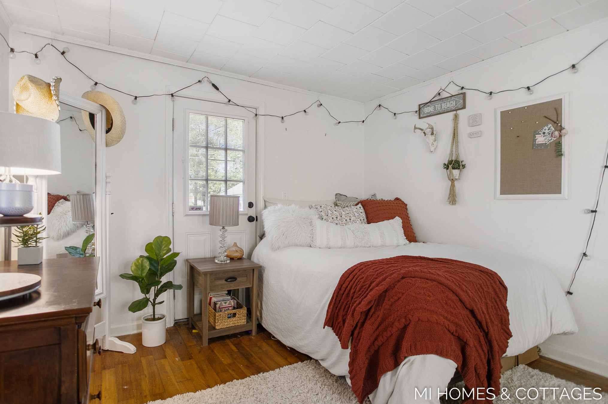 301 12th St, Holland MI  49423-3610 exterior