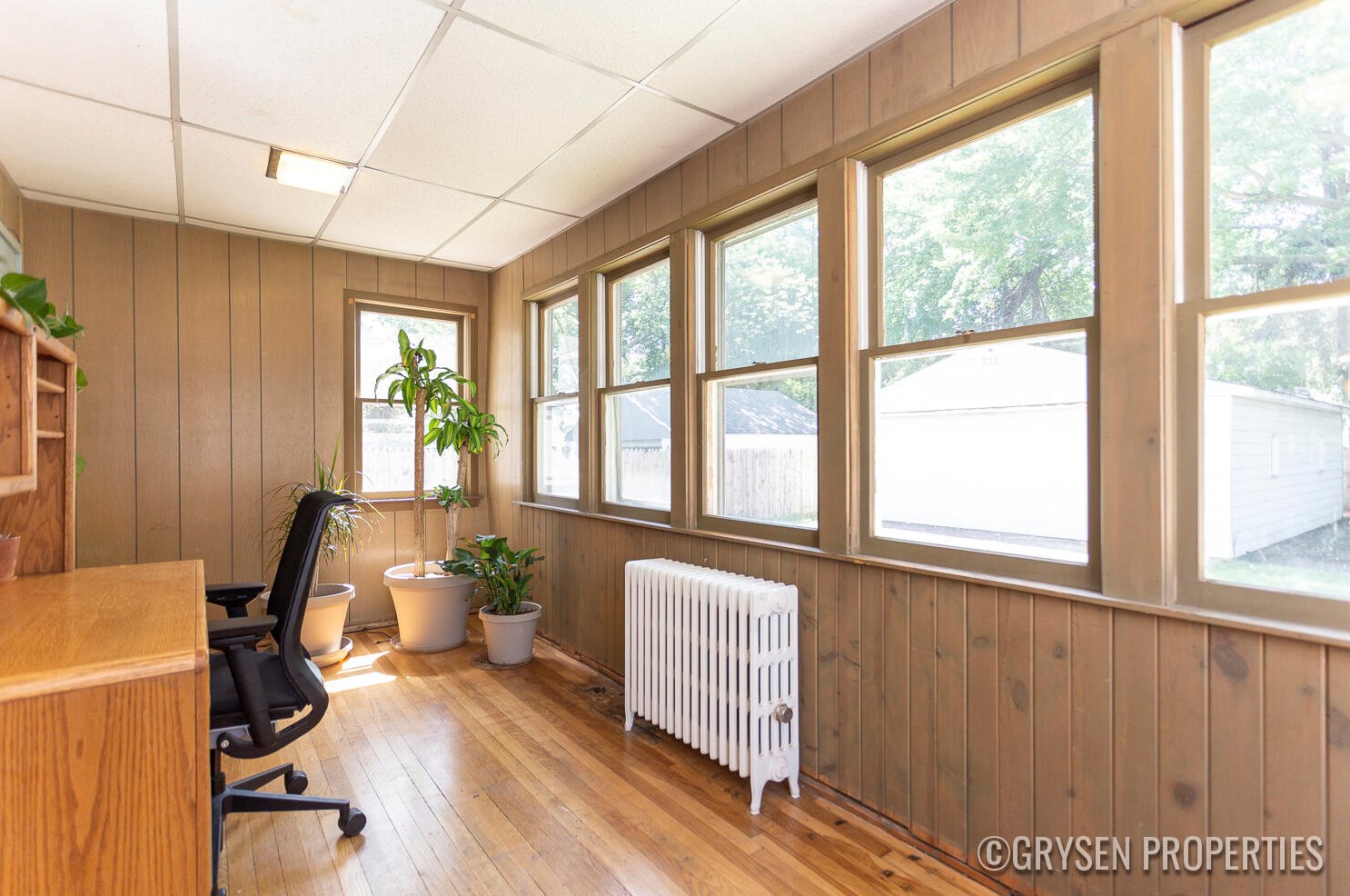 448 Van Allen St, Grand Rapids MI  49548-1228 exterior