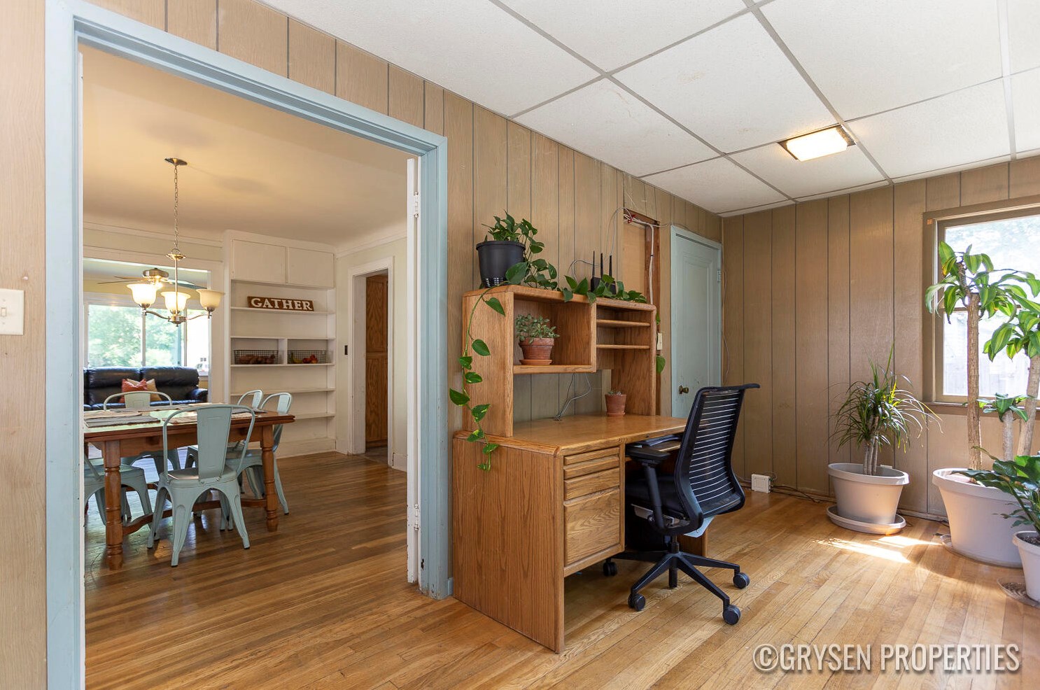 448 Van Allen St, Grand Rapids MI  49548-1228 exterior