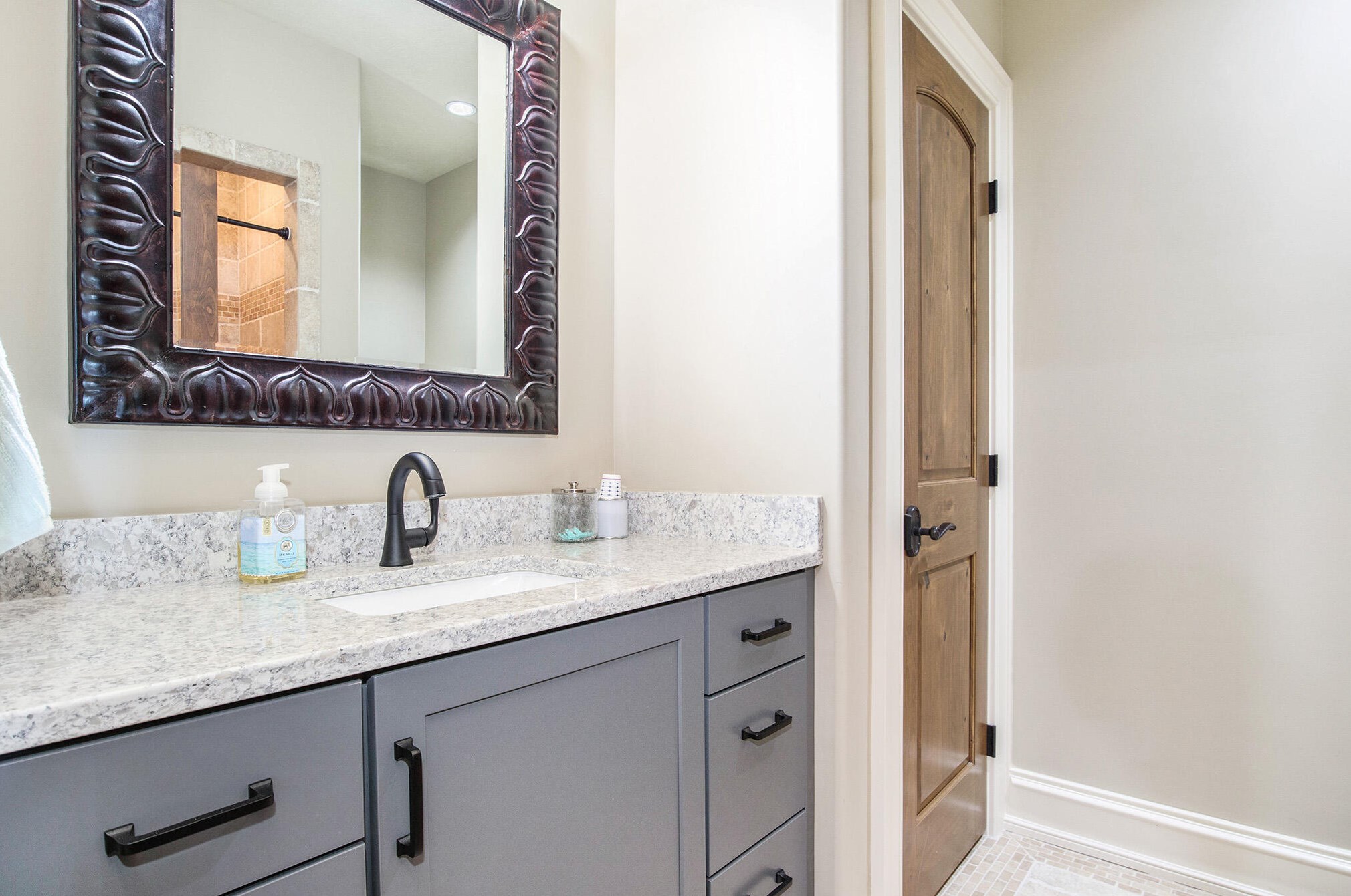 19428 Rosemary Rd, Spring Lake MI  49456-9600 exterior