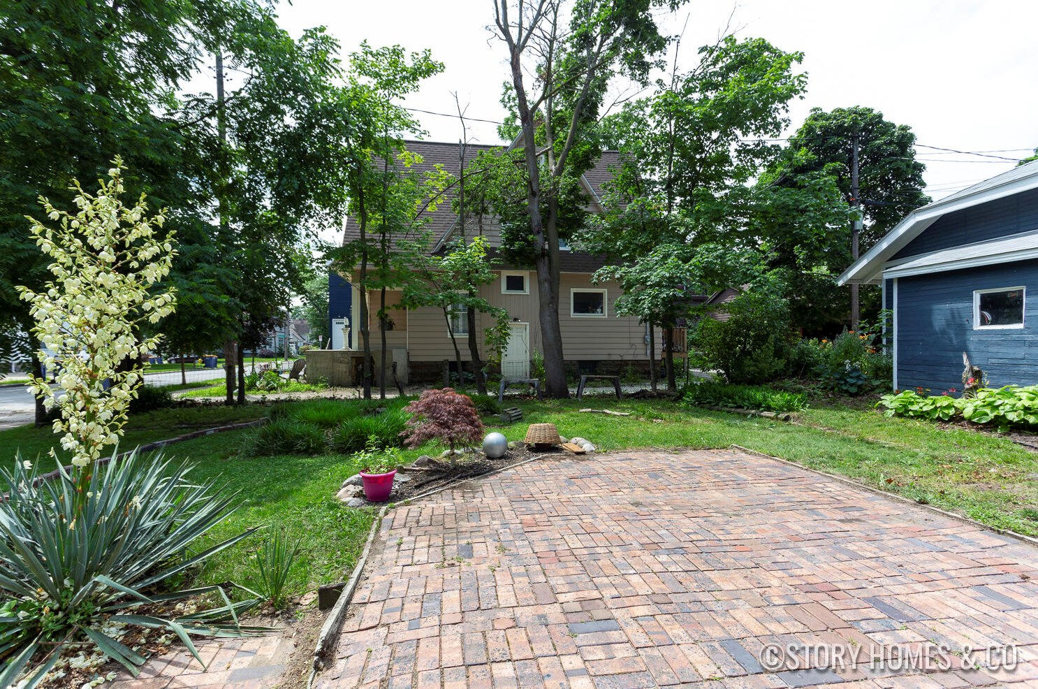 650 Hawthorne St, Grand Rapids MI 49503-3534 exterior