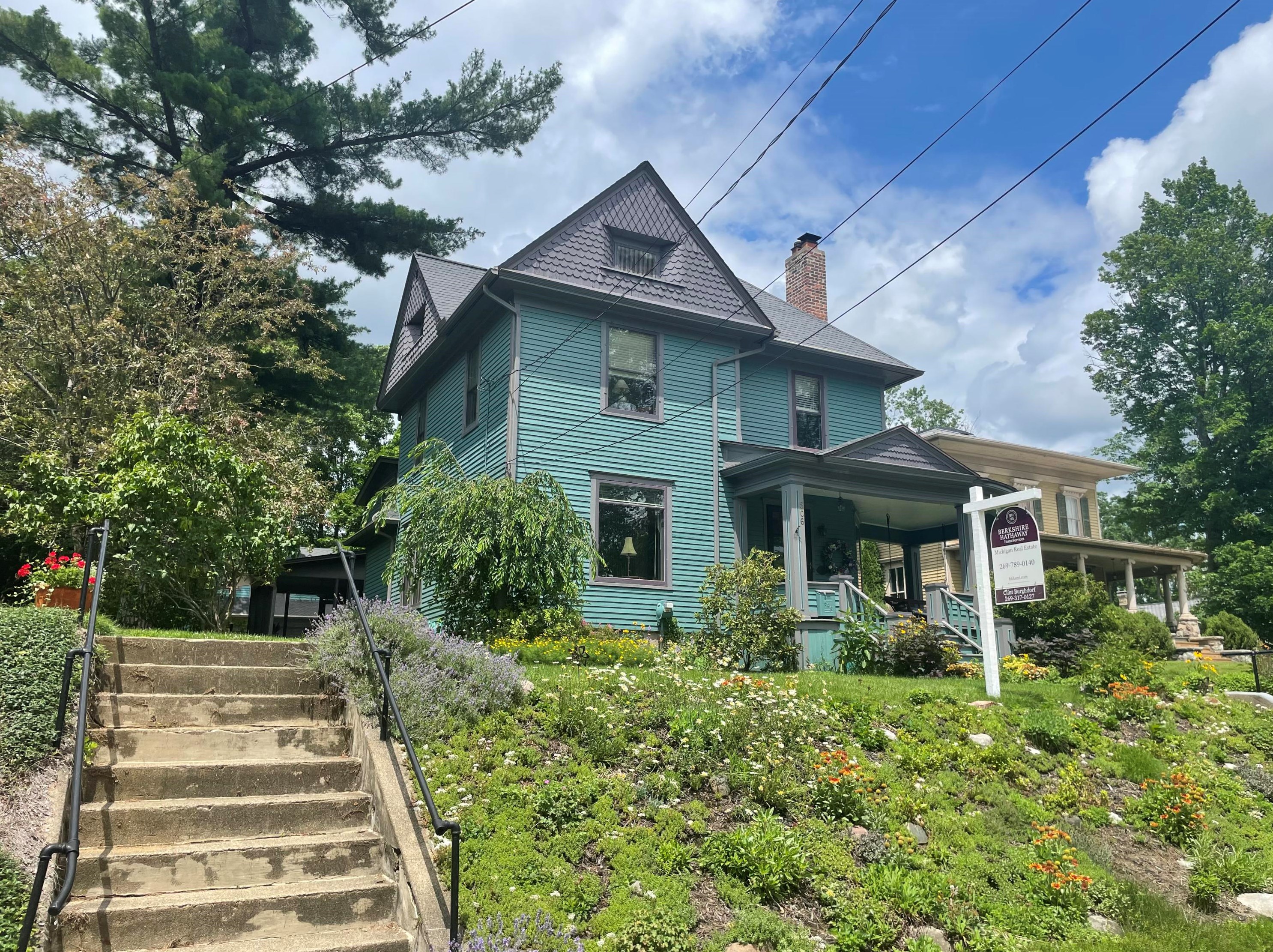 506 Prospect St, Marshall MI  49068-1248 exterior