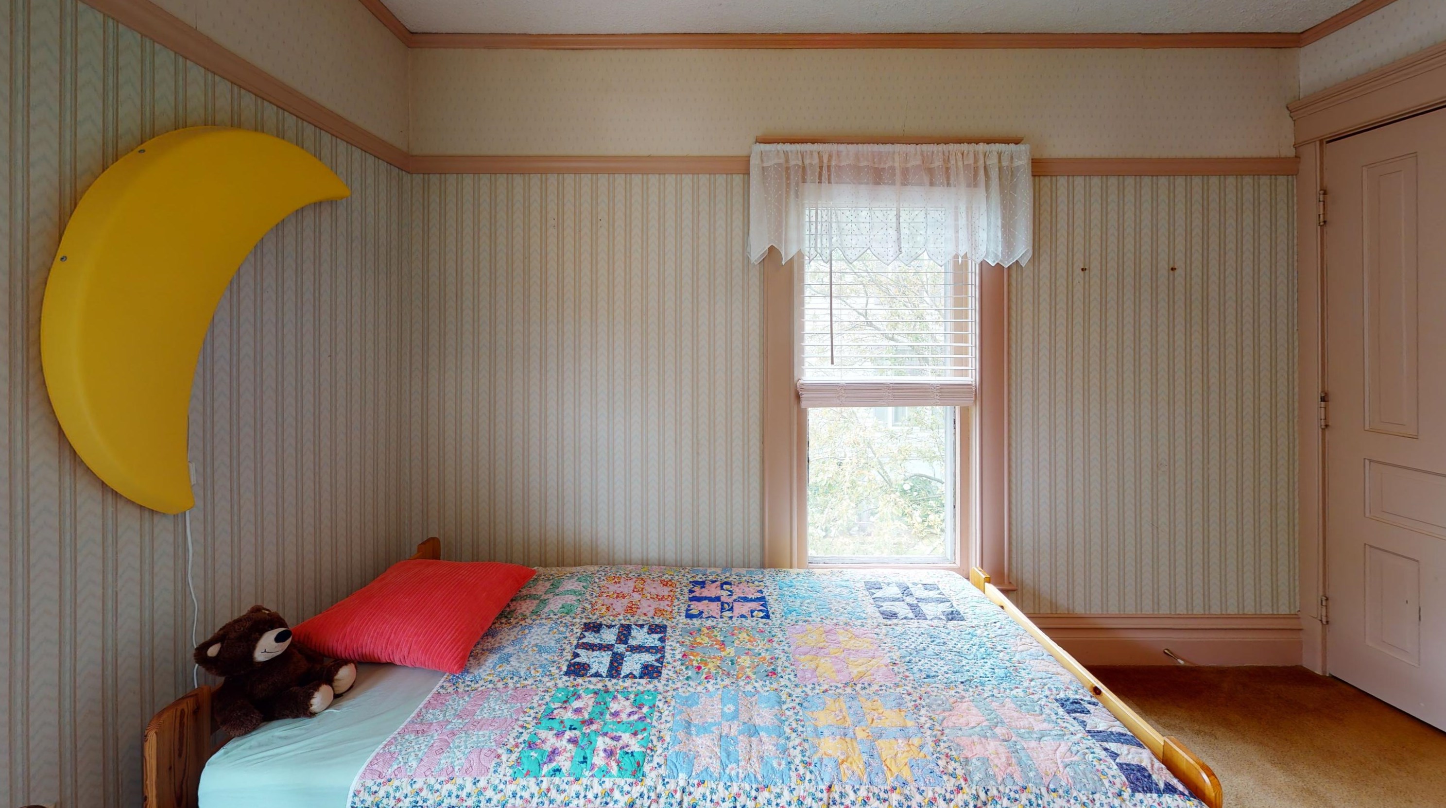 506 Prospect St, Marshall MI  49068-1248 exterior