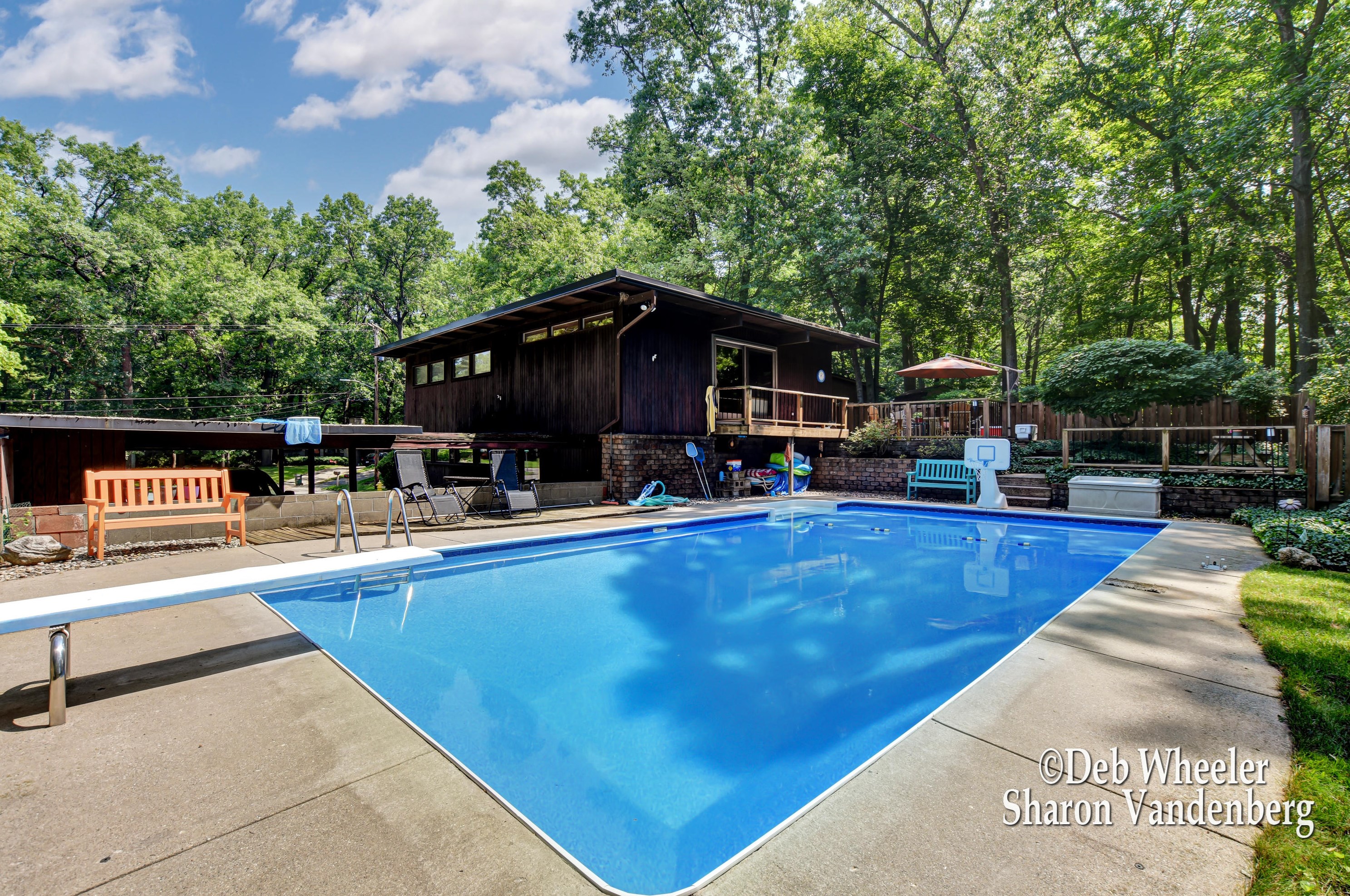 1174 Fuller Ct, Grand Rapids MI  49508-4742 exterior