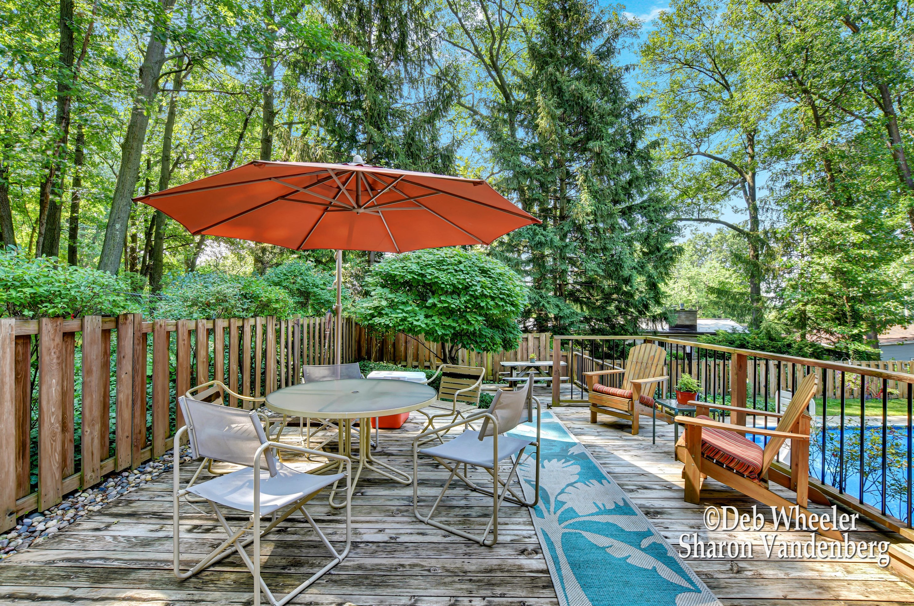 1174 Fuller Ct, Grand Rapids MI  49508-4742 exterior