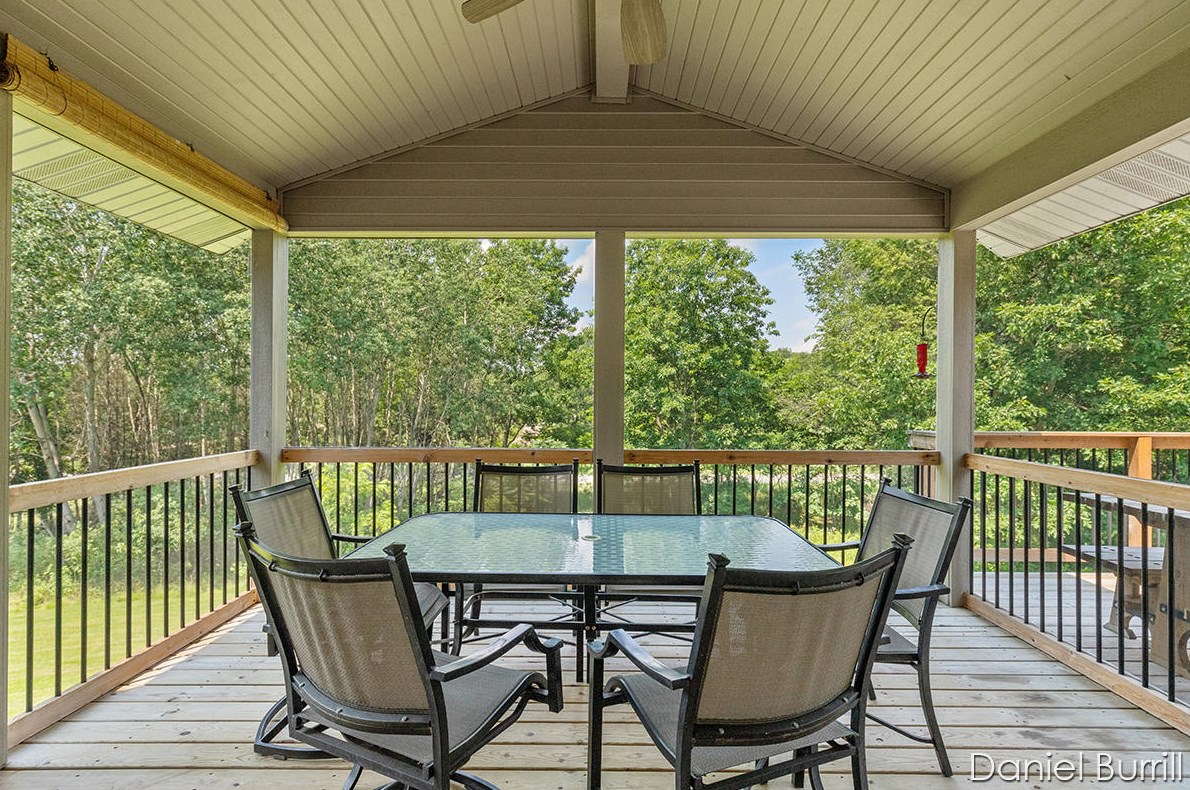 9571 Douglas Fir Ct, Sparta MI 49345-8276 exterior