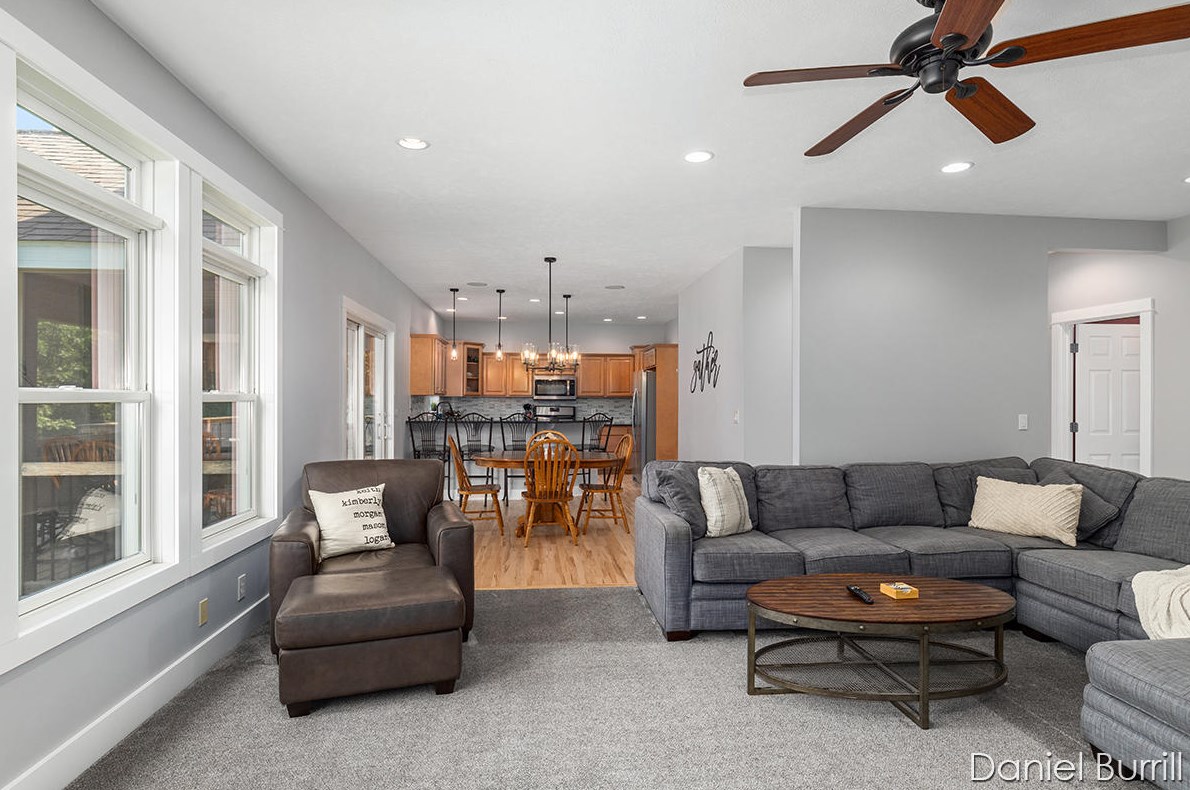 9571 Douglas Fir Ct, Sparta MI 49345-8276 exterior