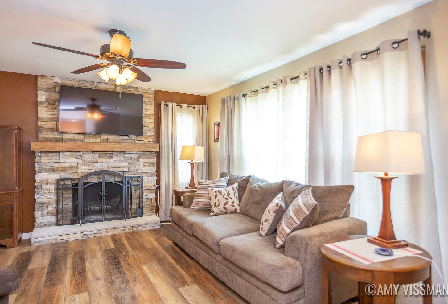 2731 Valley Ave, Grand Rapids MI  49544-1754 exterior