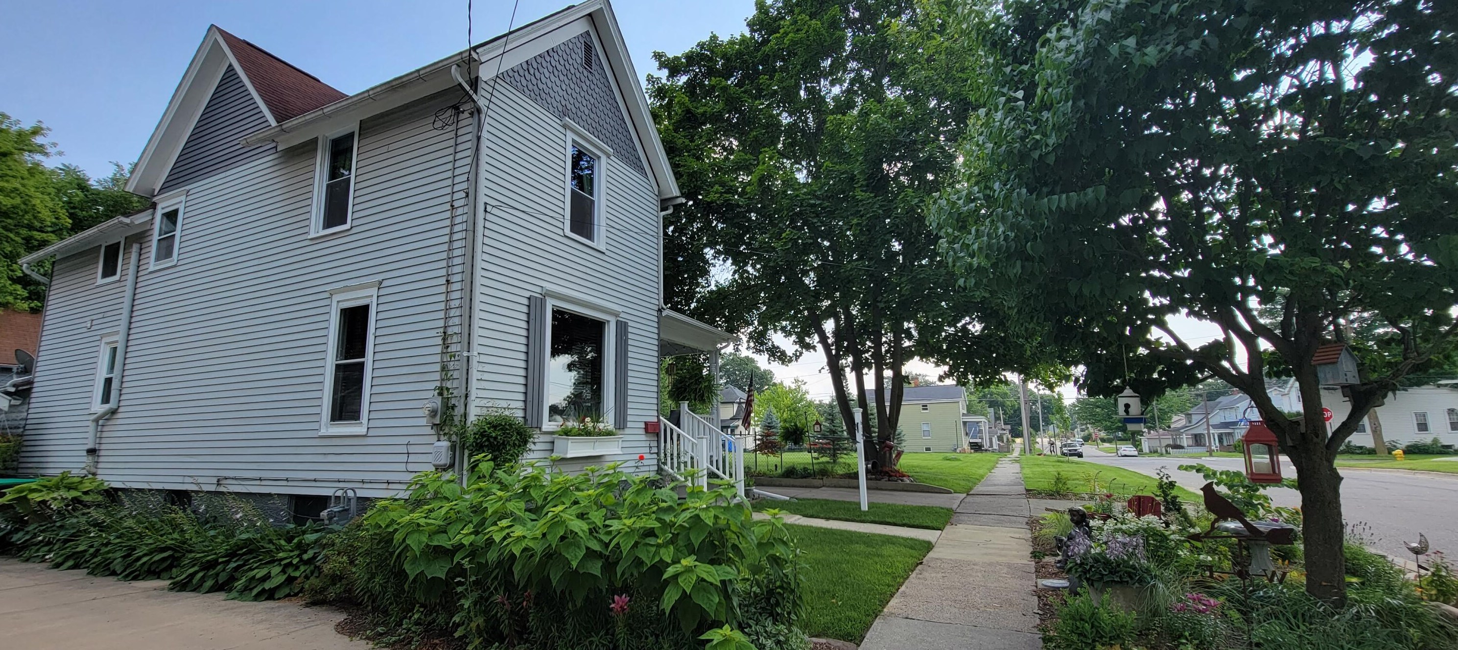 612 Clinton St, Cadmus MI 49221-2111 exterior