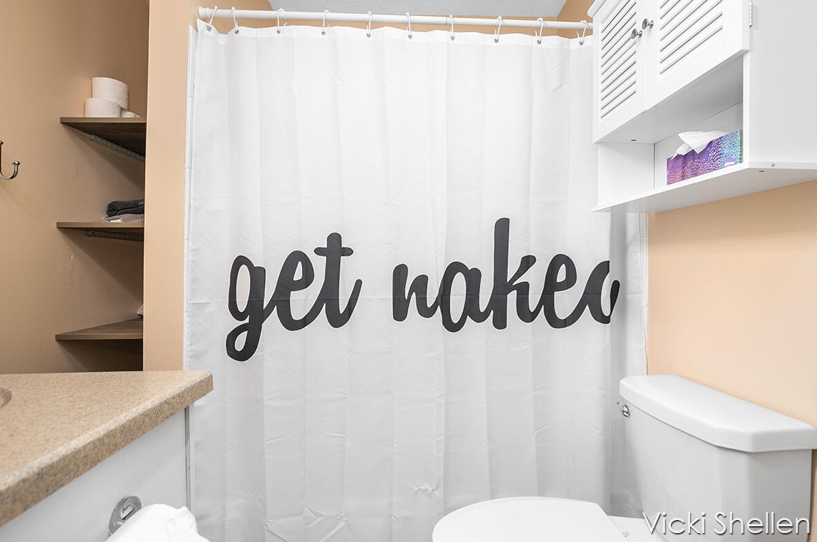 16935 Spring Lake Rd, Spring Lake MI  49456-1372 exterior