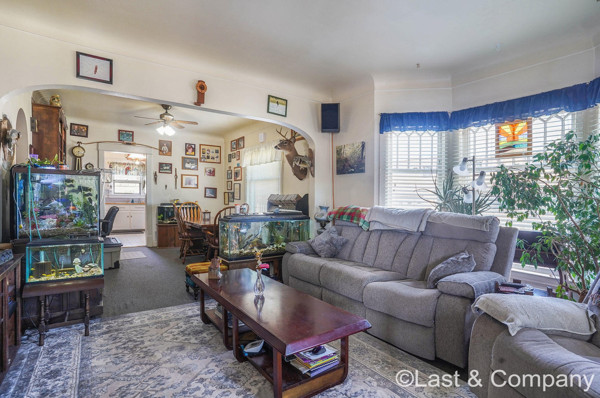 865 Leonard St, Grand Rapids MI 49504-4133 exterior