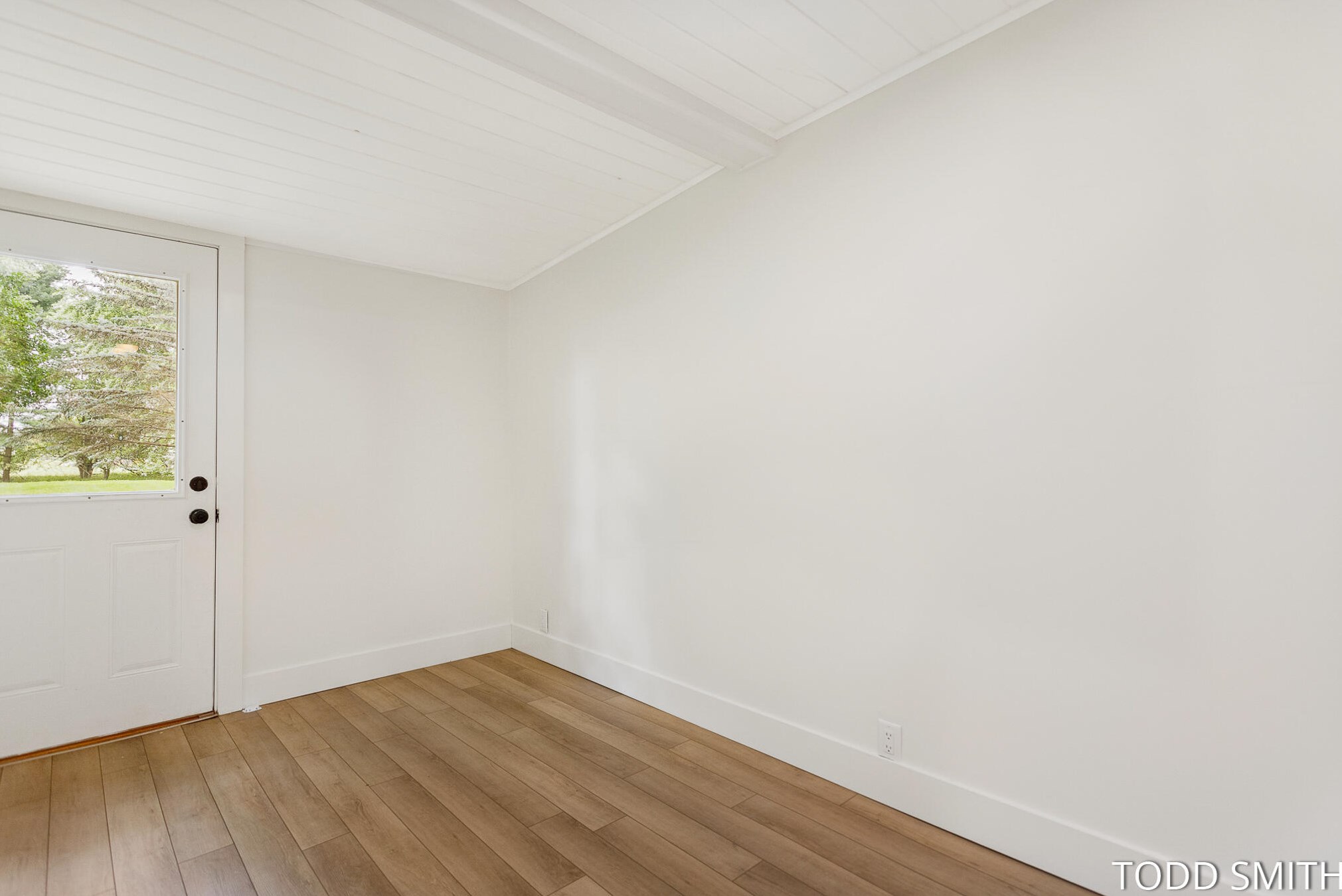 1494 Leonard St, Grand Rapids MI  49534-9540 exterior