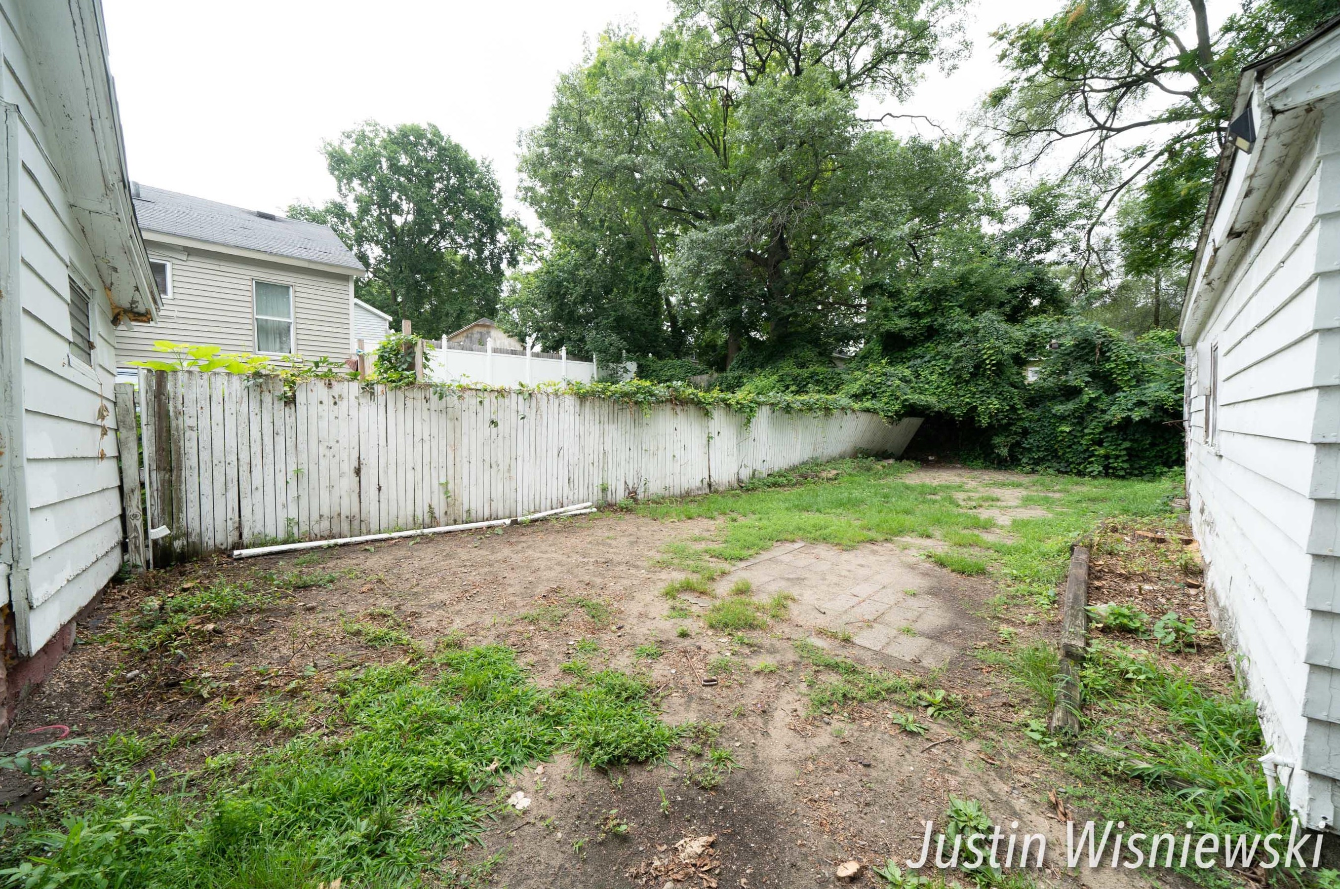 328 Dickinson St, Grand Rapids MI  49507-1543 exterior