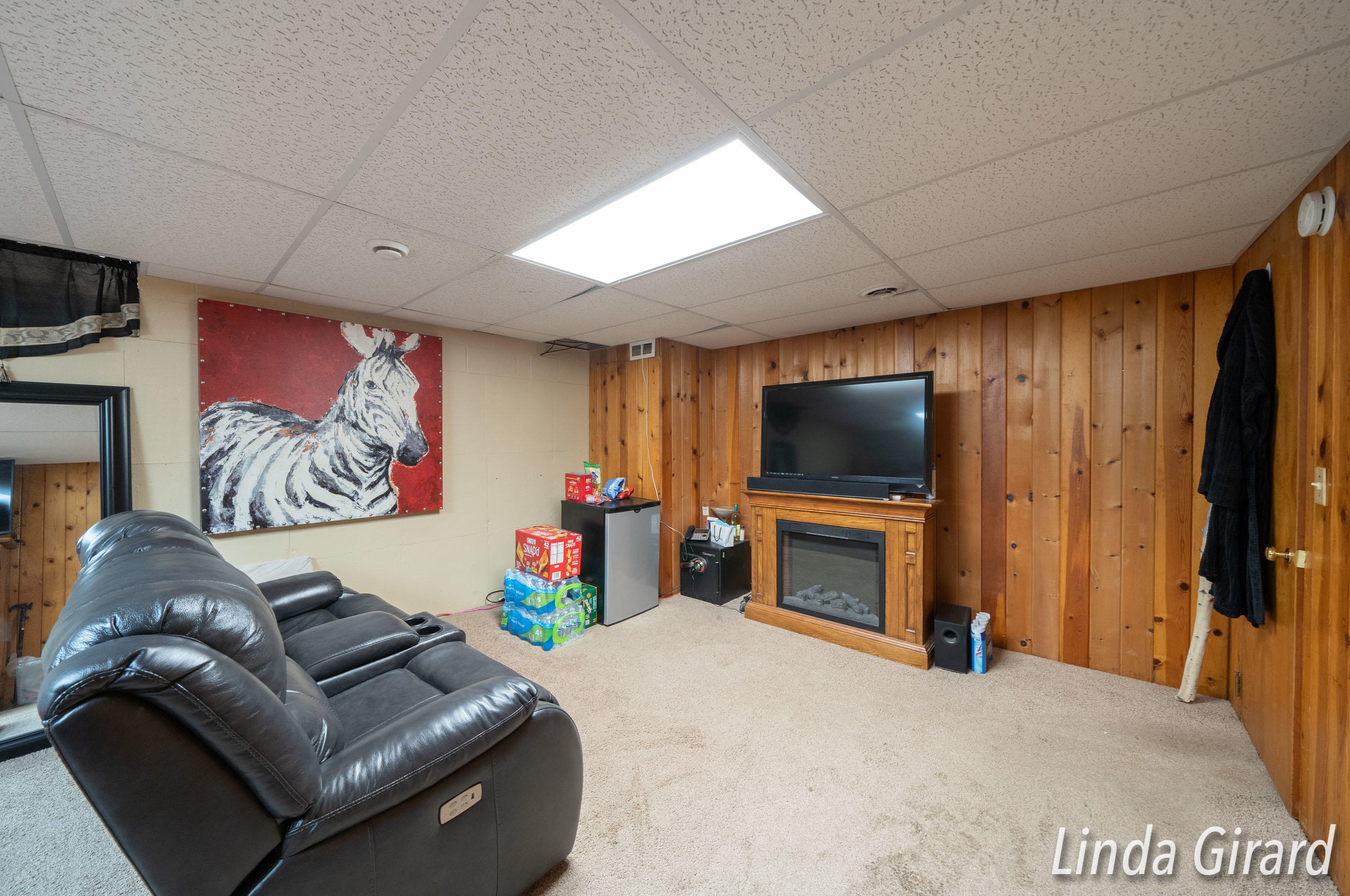 2945 Vineland Ave, Grand Rapids MI  49508-1454 exterior