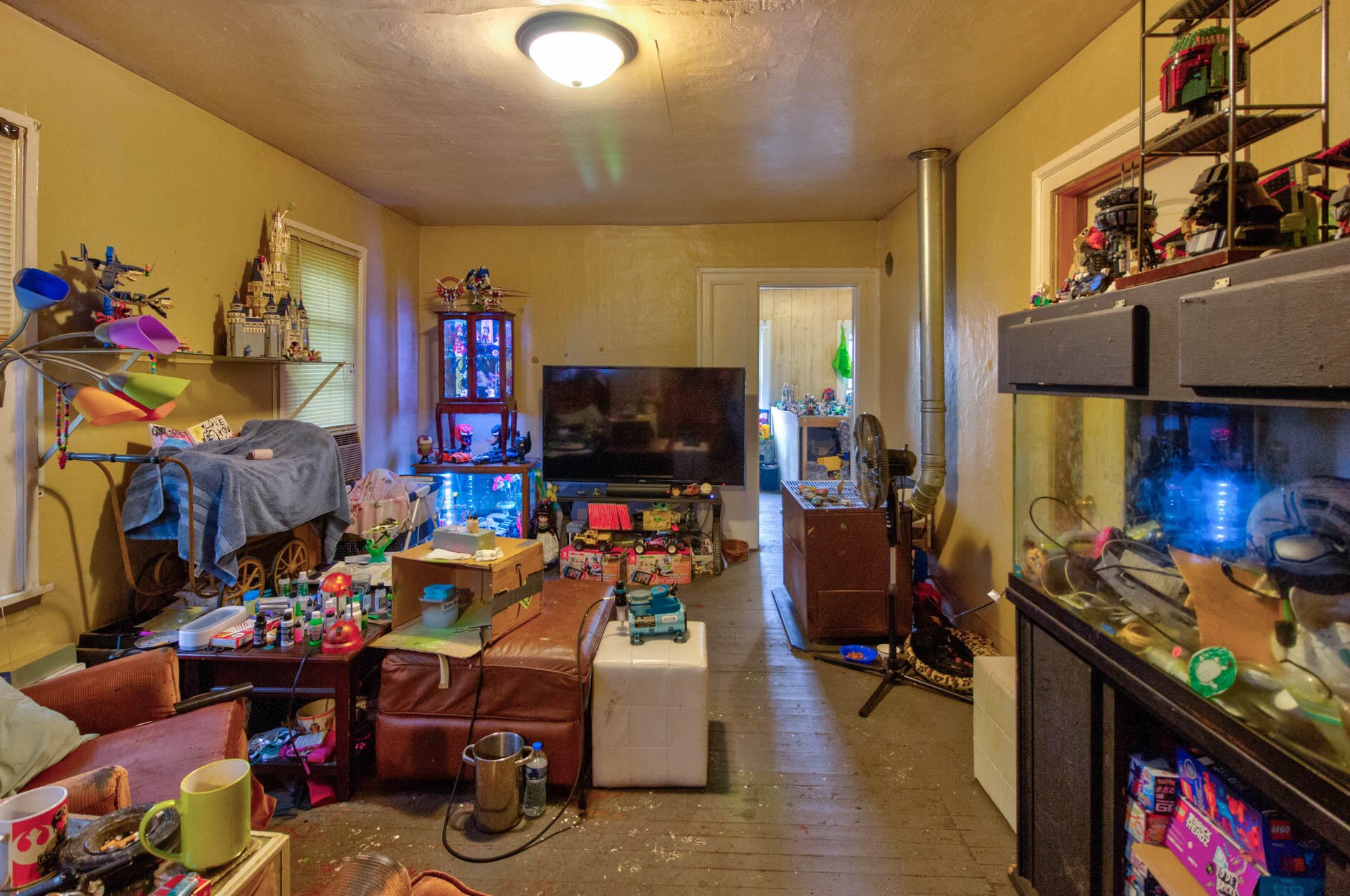 616 Bates St, Grand Rapids MI 49503-5503 exterior