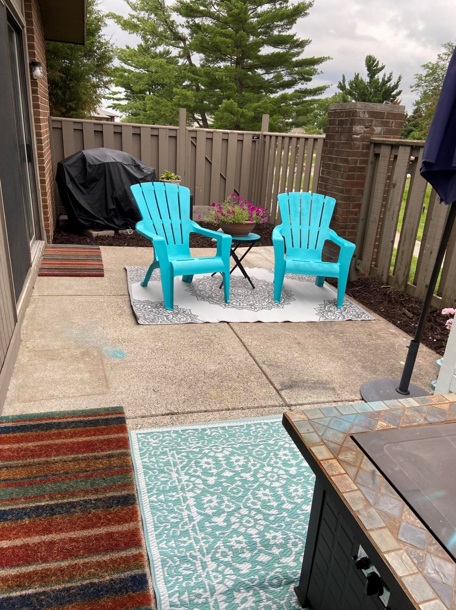 4305 Walnut Hl Dr, Grand Rapids MI 49512-3830 exterior