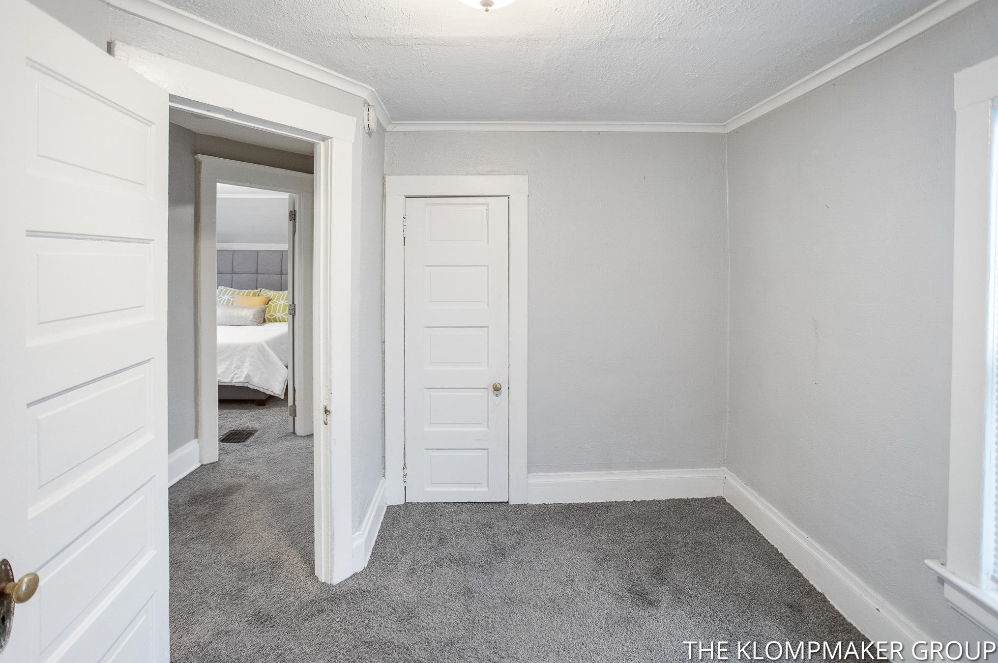 345 Diamond Ave, Grand Rapids MI  49503-3655 exterior