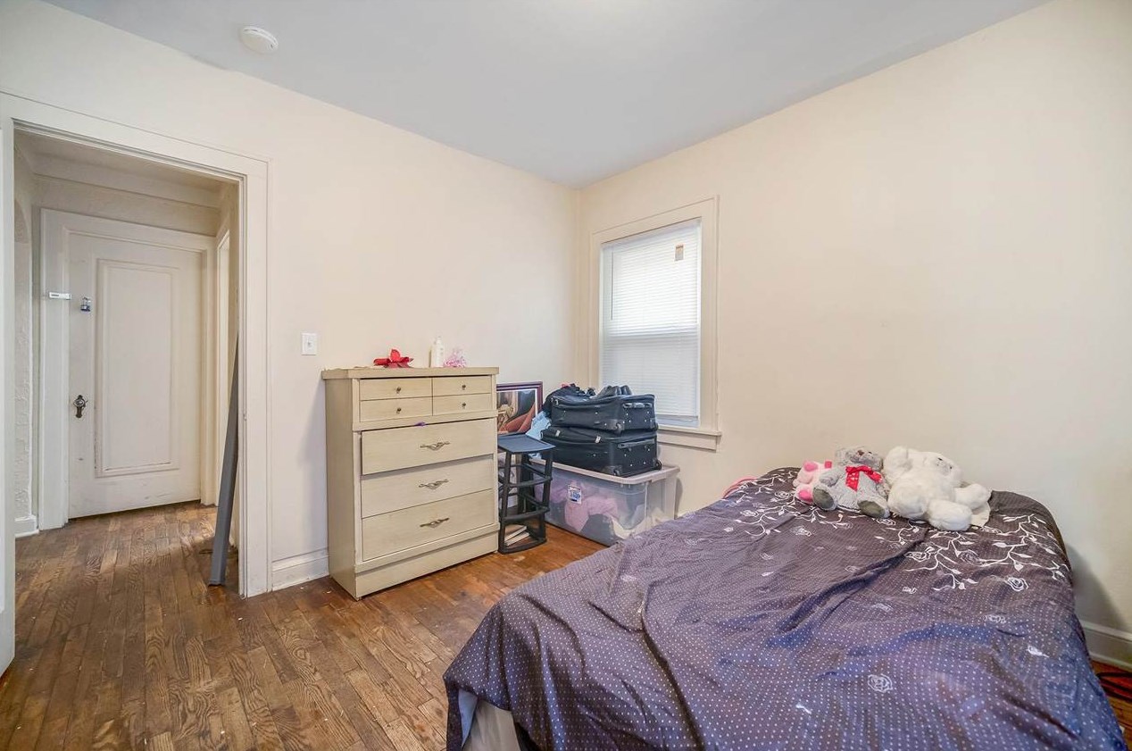 242 High St, Jackson MI 49203-3263 exterior