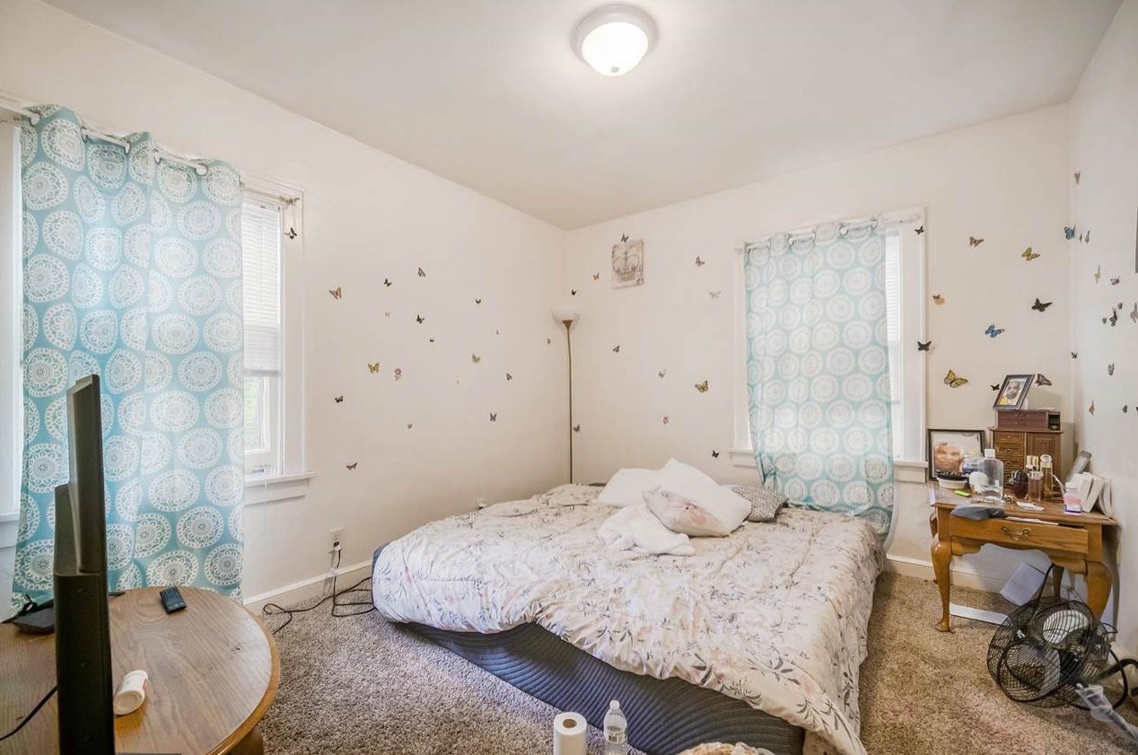 242 High St, Jackson MI 49203-3263 exterior