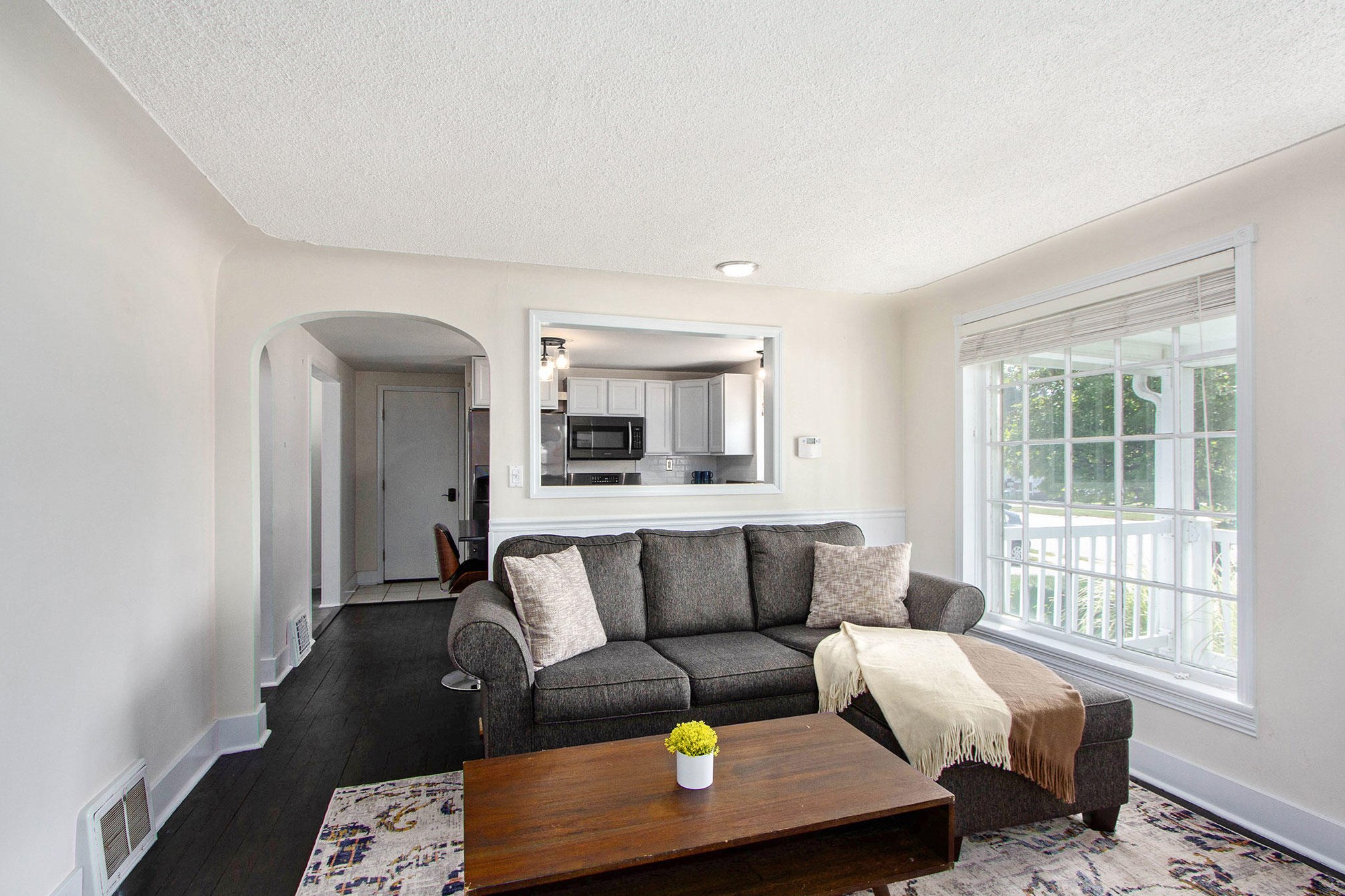 1811 Rosewood St, Jenison MI  49428-8192 exterior