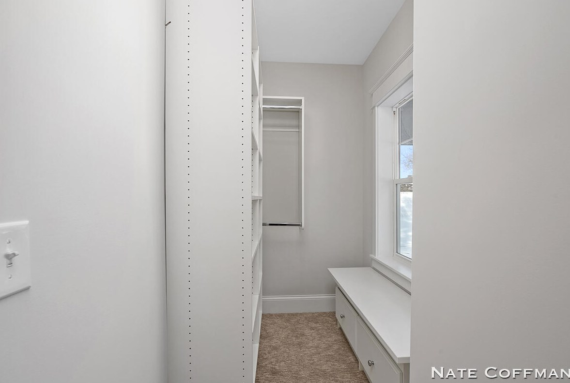 1225 Franklin St, Grand Rapids MI 49507-1236 exterior